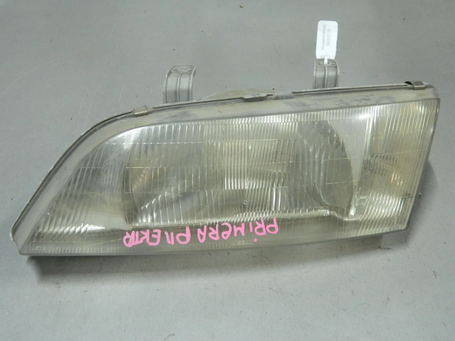 Фара NISSAN PRIMERA P11 Перед Лев (Контрактный) 68000721