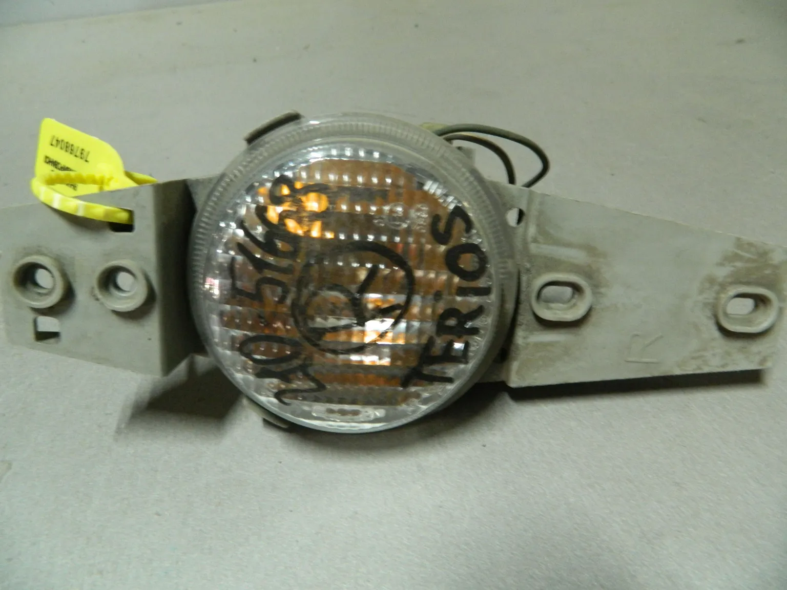 Повторитель поворота DAIHATSU TERIOS KID J111G Перед Прав (Контрактный) 79768047