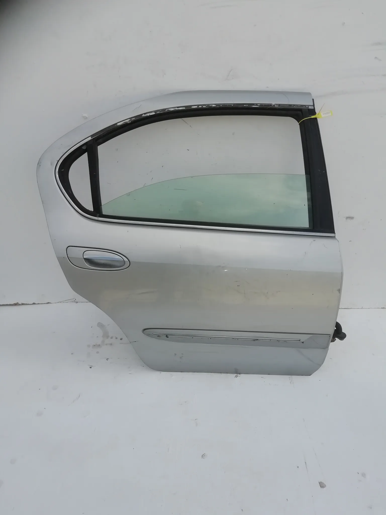 Дверь NISSAN CEFIRO A33 Зад Прав (Контрактный) 40951692