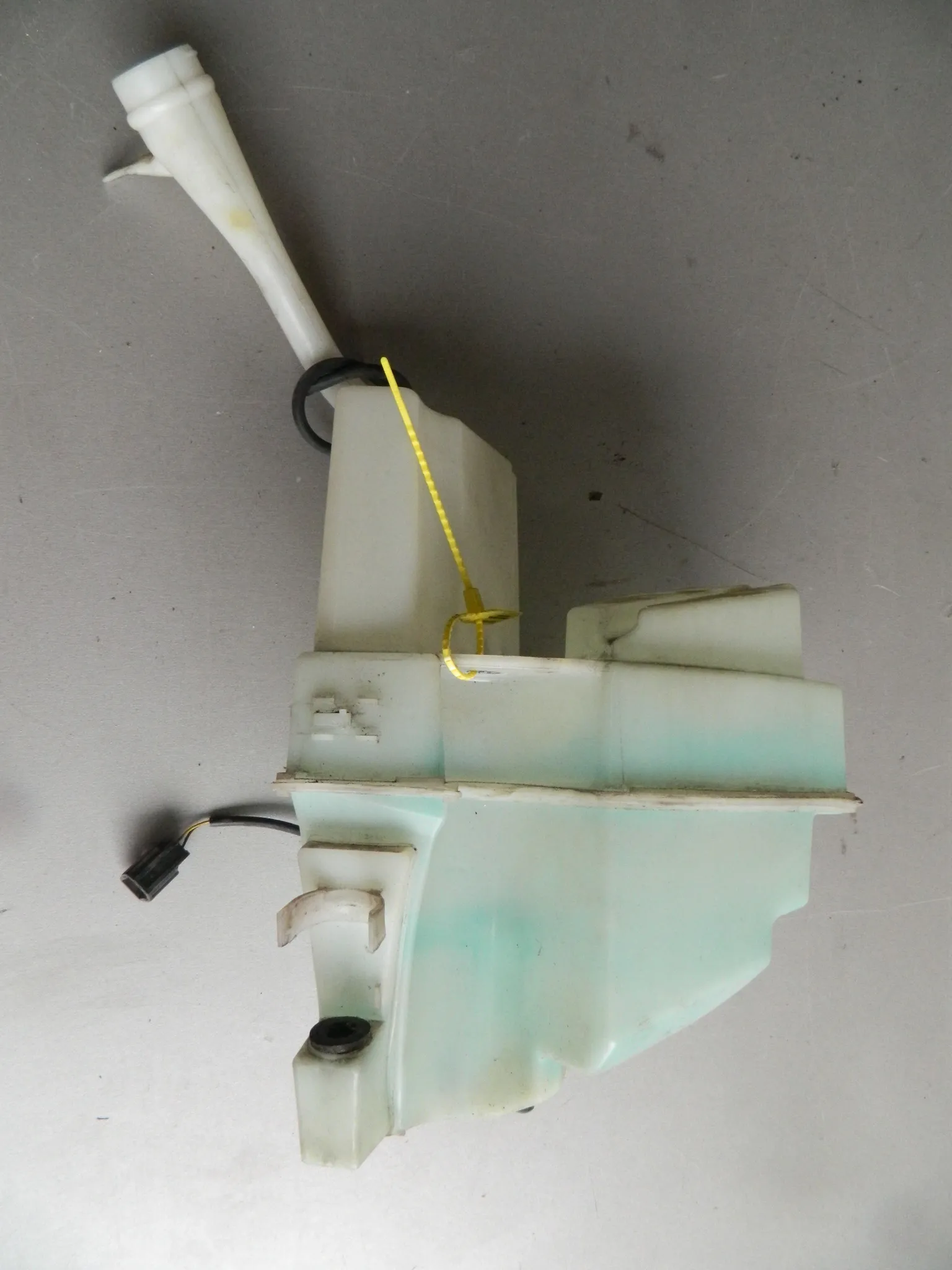 Бачок омывателя VOLVO XC90 C59 (Контрактный) 79768750