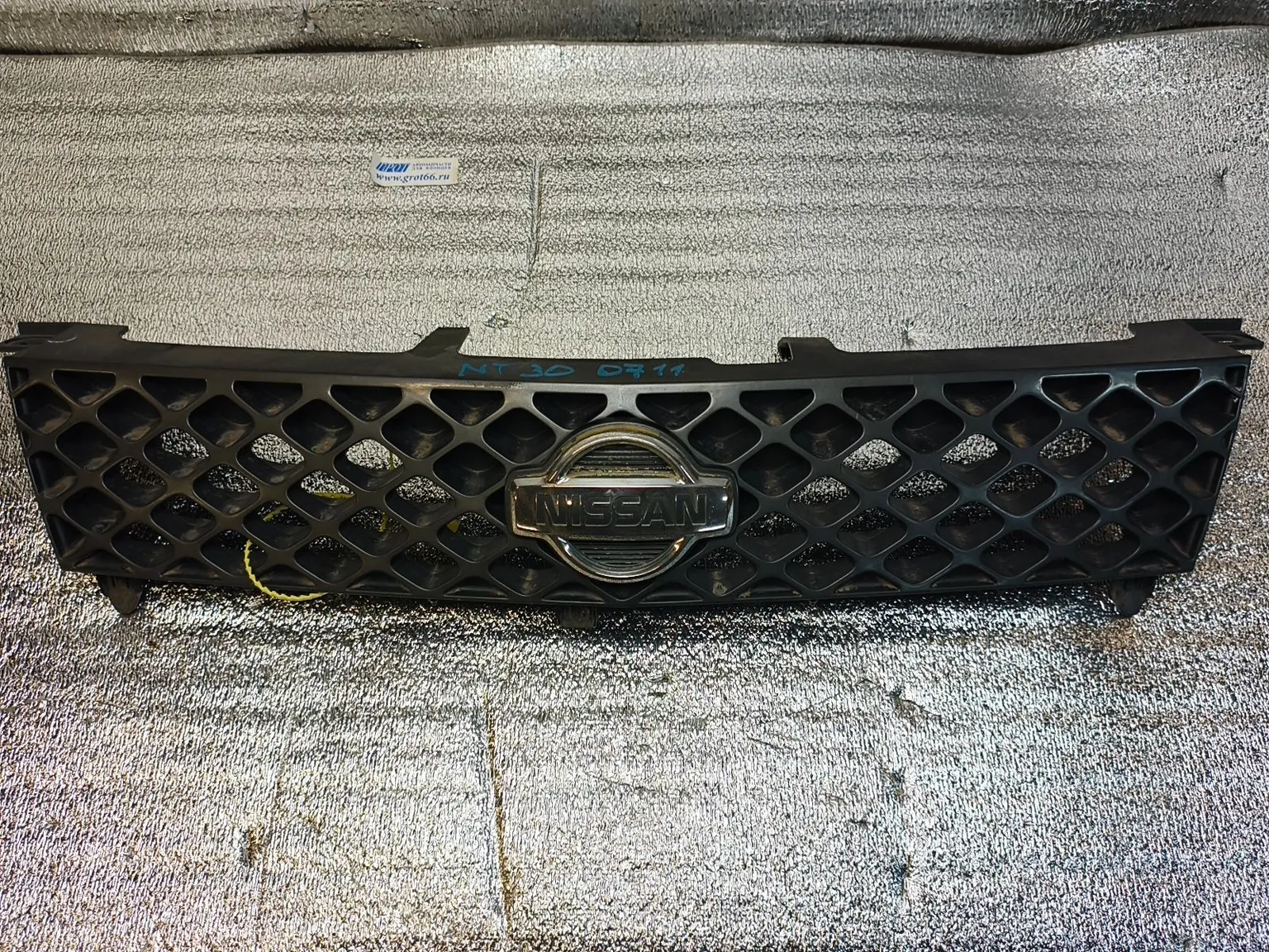 Решетка радиатора NISSAN X-TRAIL T30 (Контрактный) 94603499 623108H300