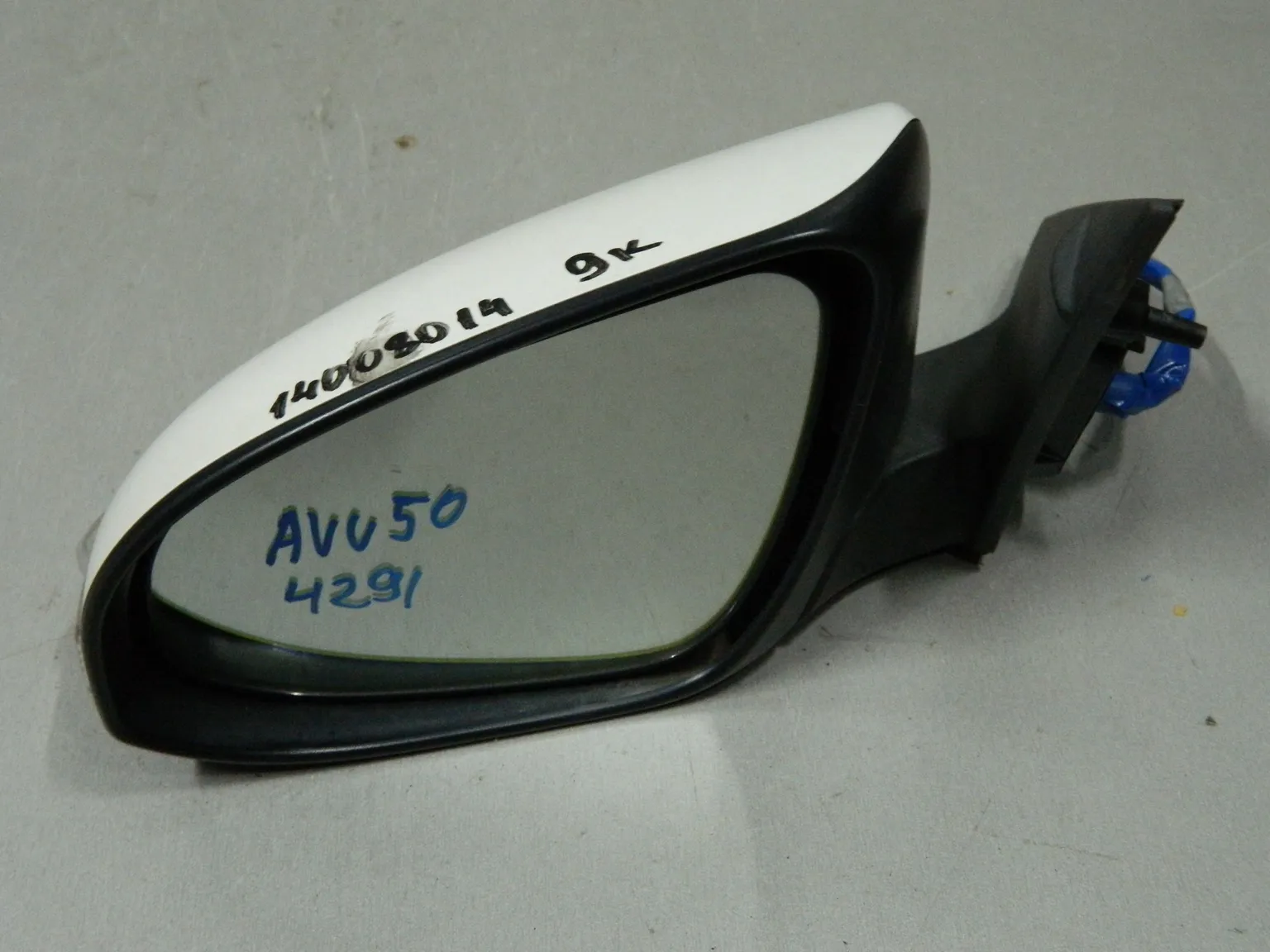 Зеркало TOYOTA CAMRY AVV50 Перед Лев (Контрактный) 14008014