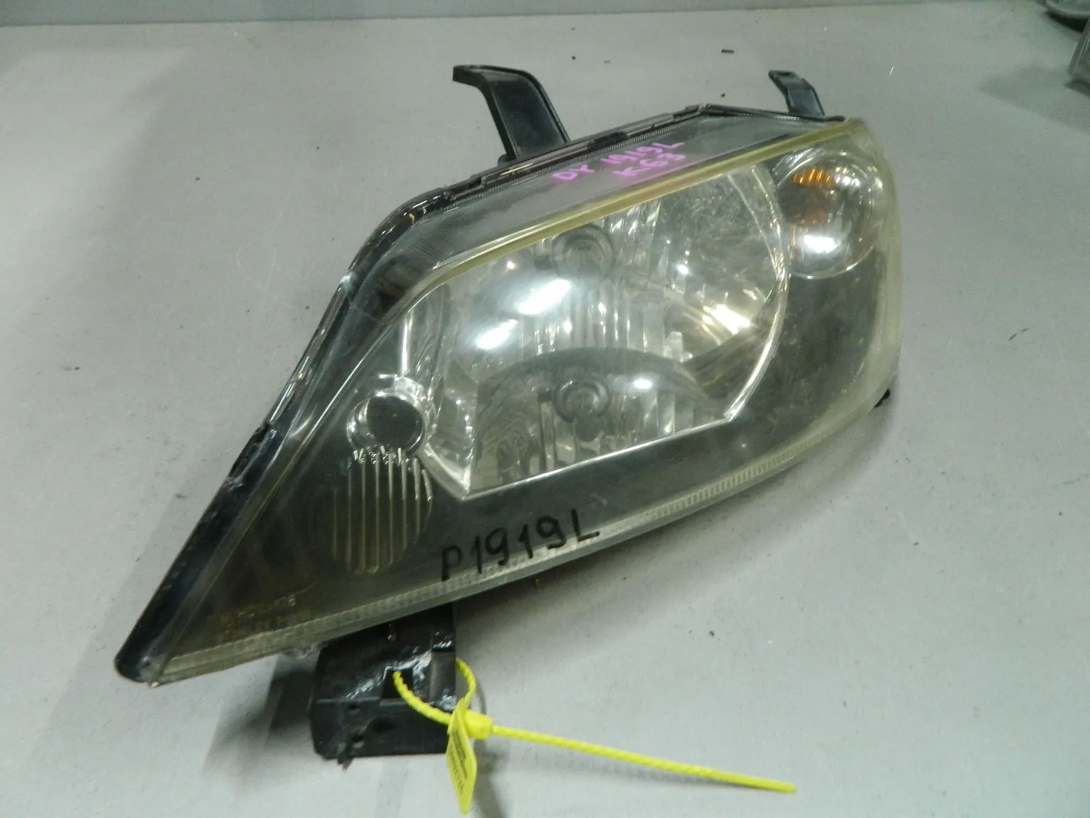 Фара MAZDA DEMIO DY3W Перед Лев 1919 (Контрактный) 64492724