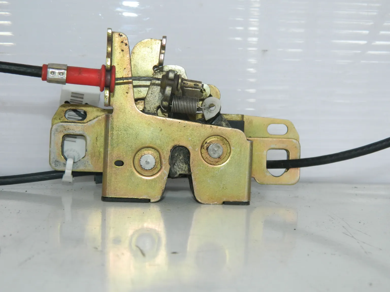 Замок крышки багажника FORD MONDEO GBP L1F (Б/У) 53125