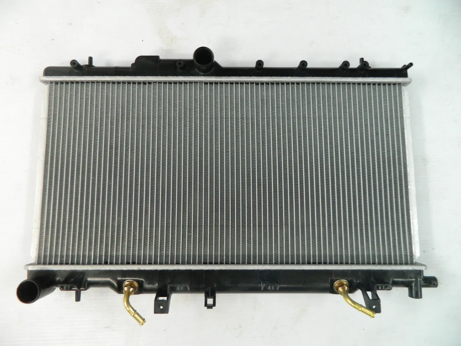 Радиатор охлаждения PANDAPARTS SUB05T SUBARU IMPREZA, LEGACY 2005-2007