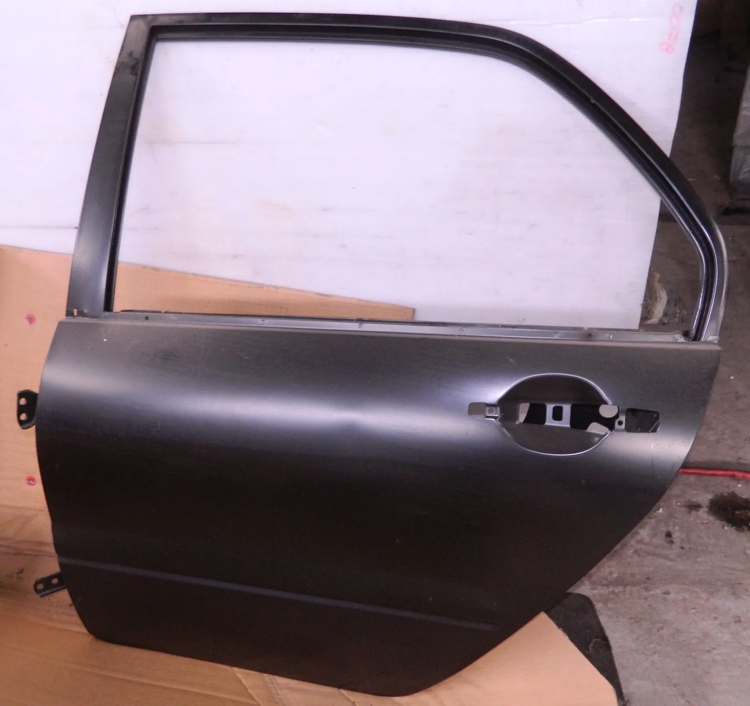 Дверь API MB24404100L00 MITSUBISHI LANCER 9 CS Зад Лев 2004 - 2007