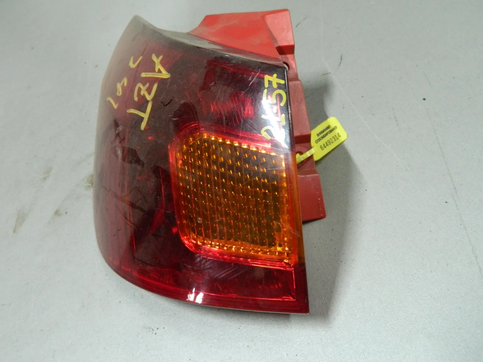 Фонарь TOYOTA CALDINA AZT241 Зад Лев 2157 (Контрактный) 64492314