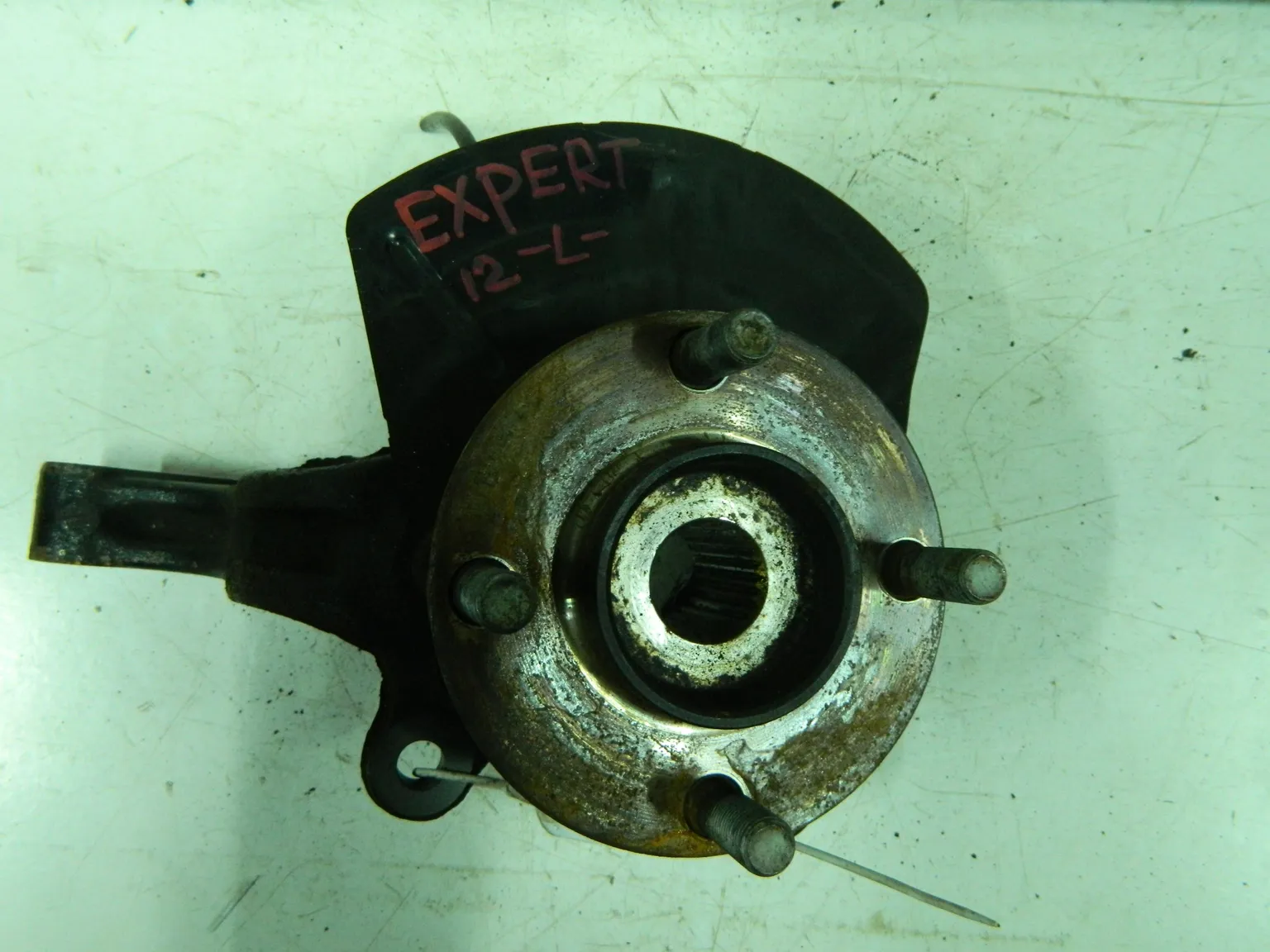 Ступица NISSAN WINGROAD Y12 Перед Лев (Кoнтрактный) 03344994