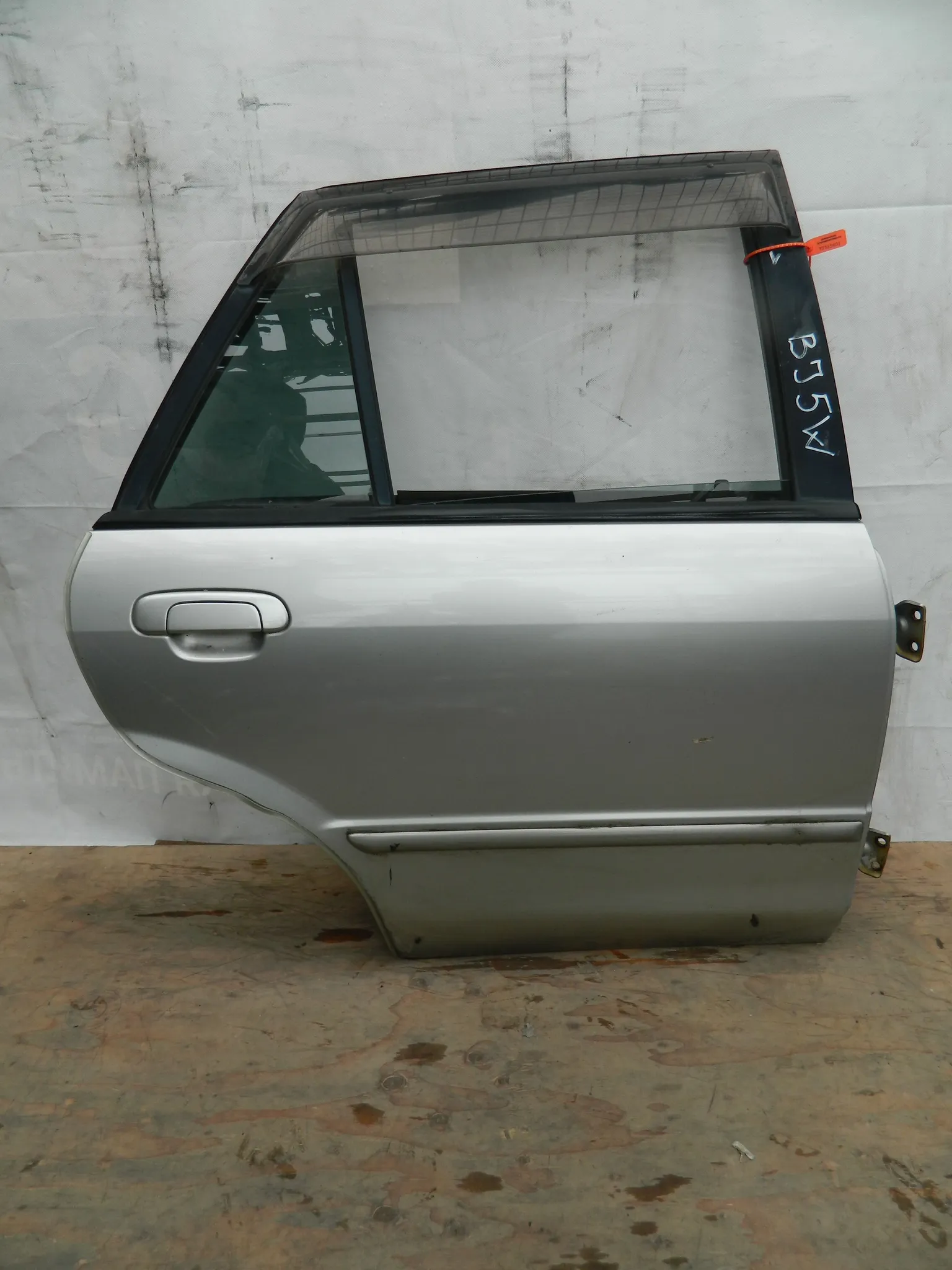 Дверь MAZDA FAMILIA BJ5W Зад Прав (Контрактный) 72355601