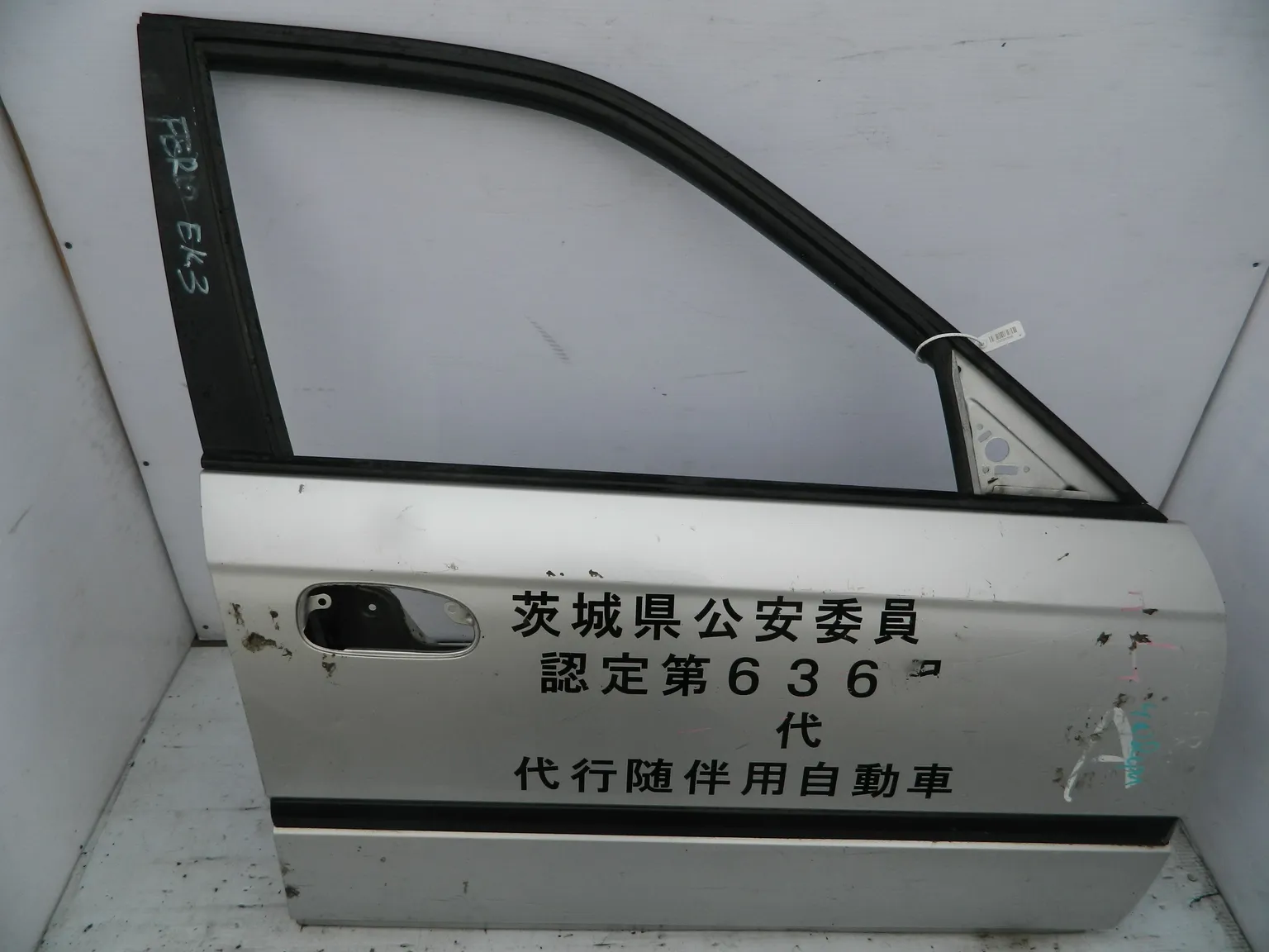 Дверь HONDA CIVIC FERIO EK3 Перед Прав (Контрактный) 35021566 67010S04000ZZ