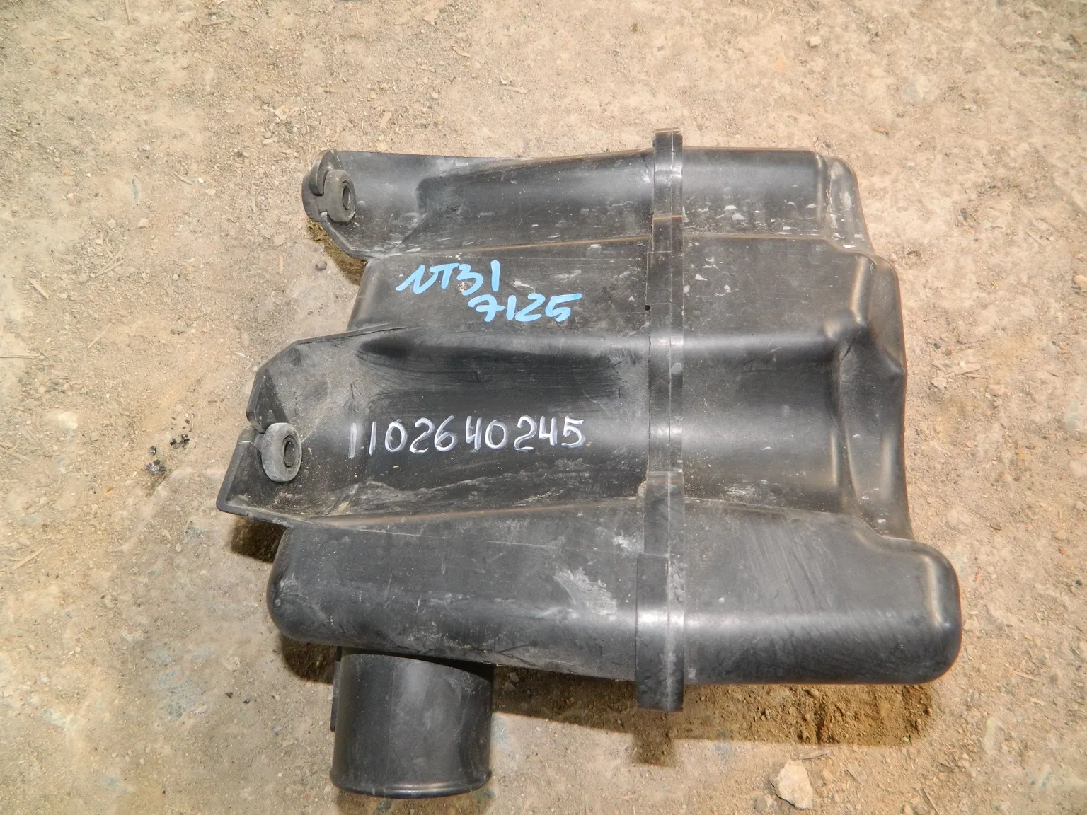 Резонатор воздушного фильтра NISSAN X-TRAIL T31 (Контрактный) 102640245