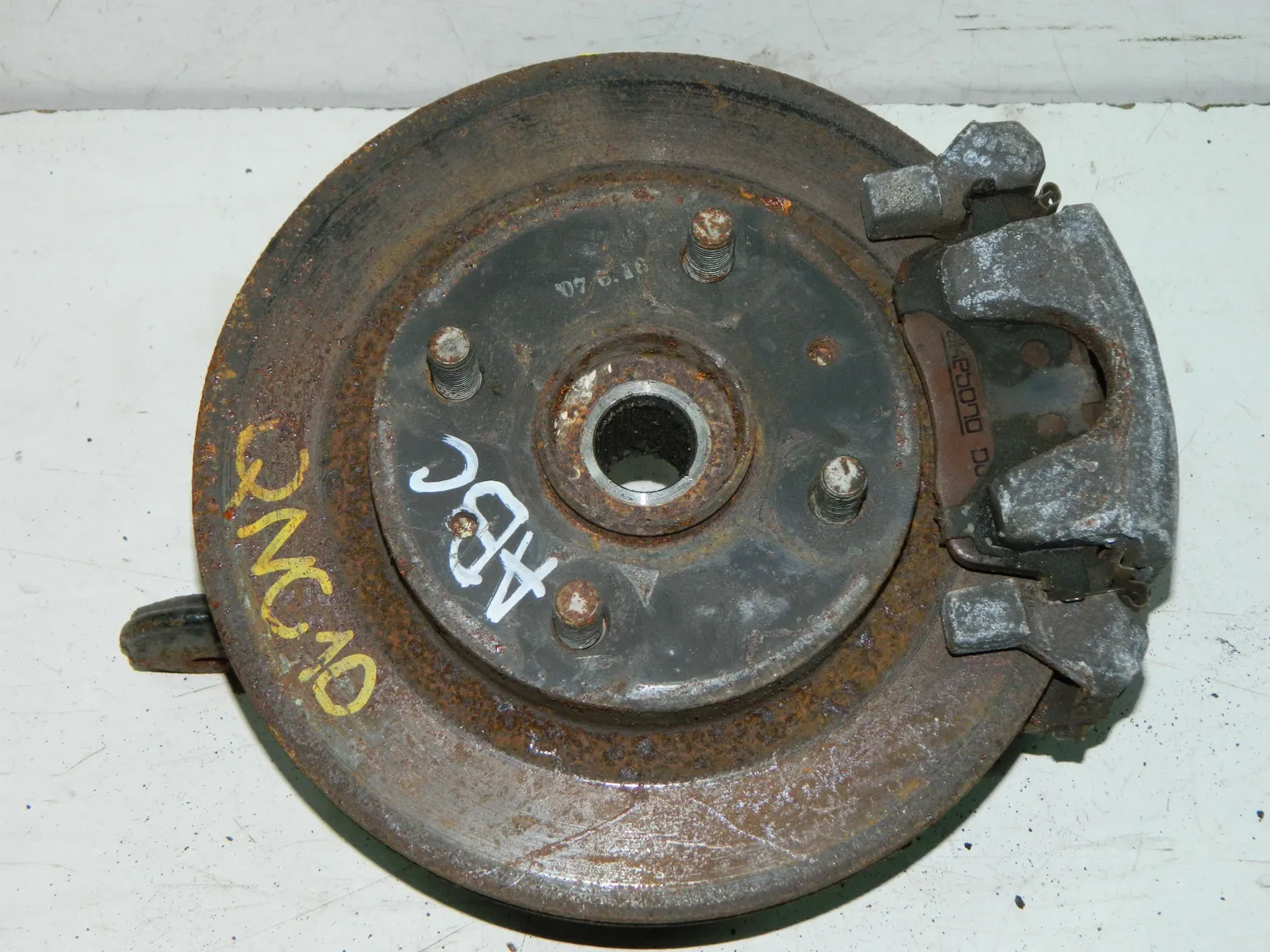 Ступица TOYOTA PASSO QNC10 Перед Прав (Контрактный) 40940695