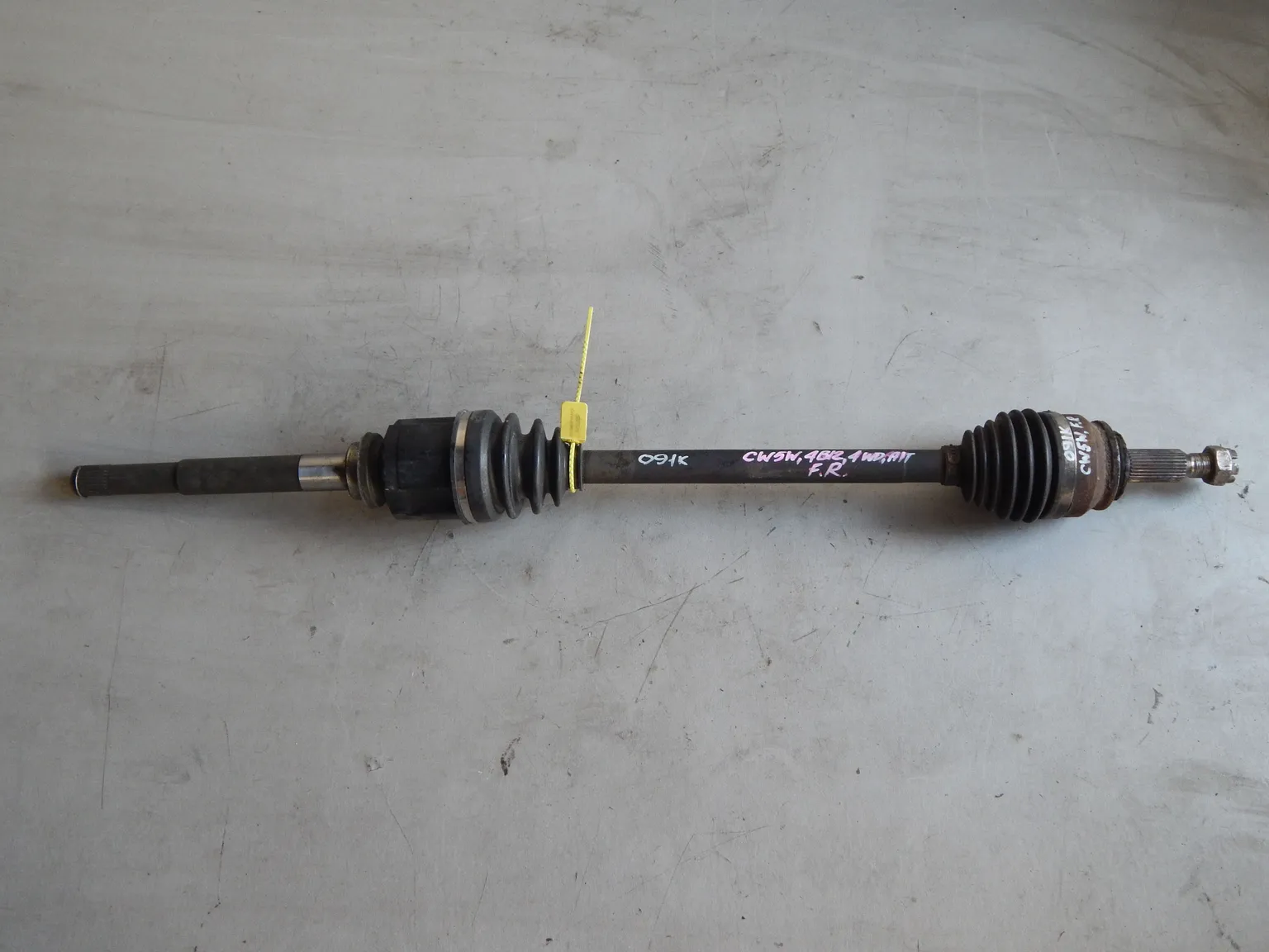 Привод MITSUBISHI OUTLANDER CW5W Перед Прав (Контрактный) 94592952