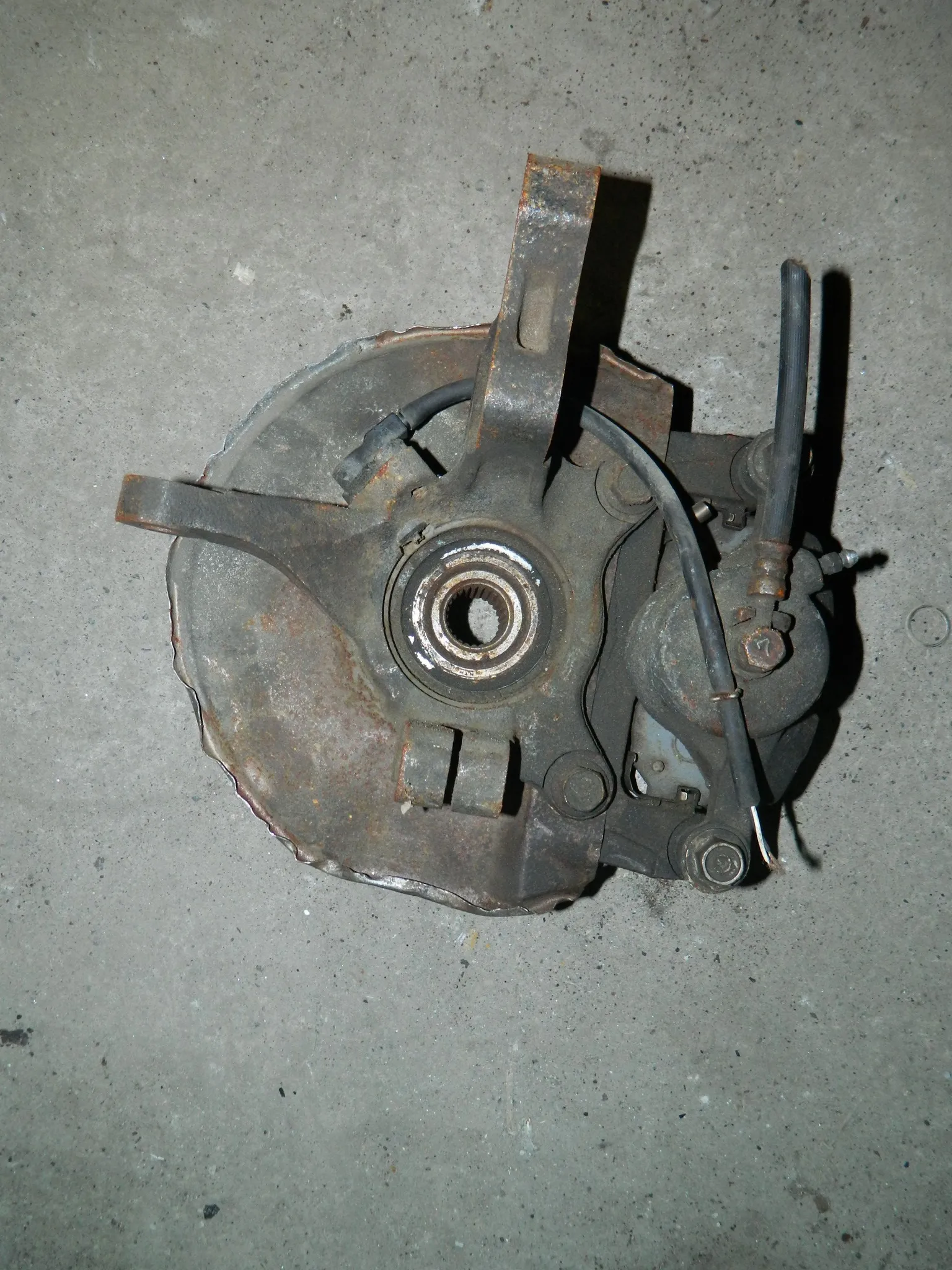 Ступица MITSUBISHI DINGO CQ2A Перед Лев (Контрактный) 79591192