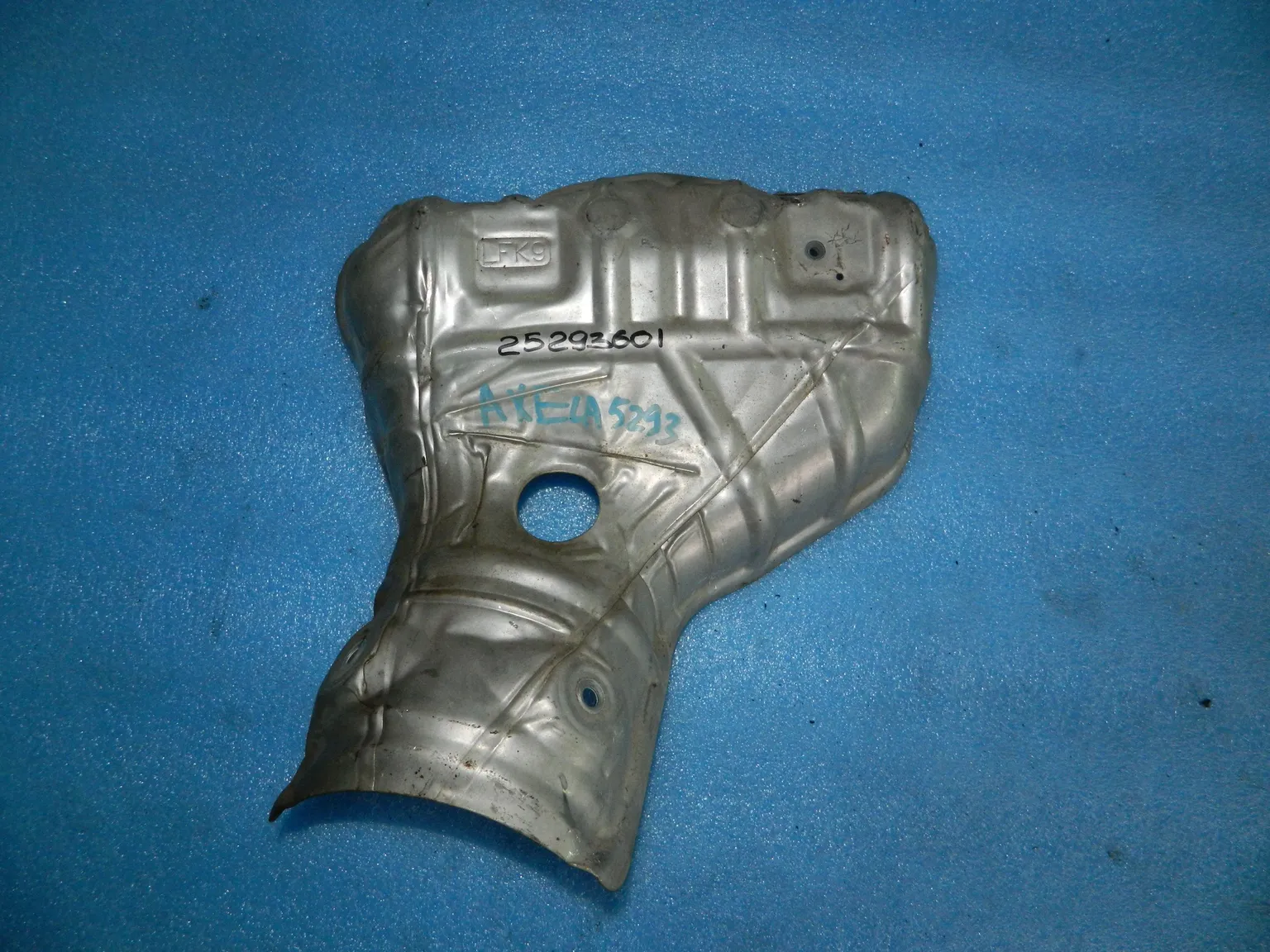 Защита выпускного коллектора MAZDA AXELA BLEFP LF (Контрактный) 25293601