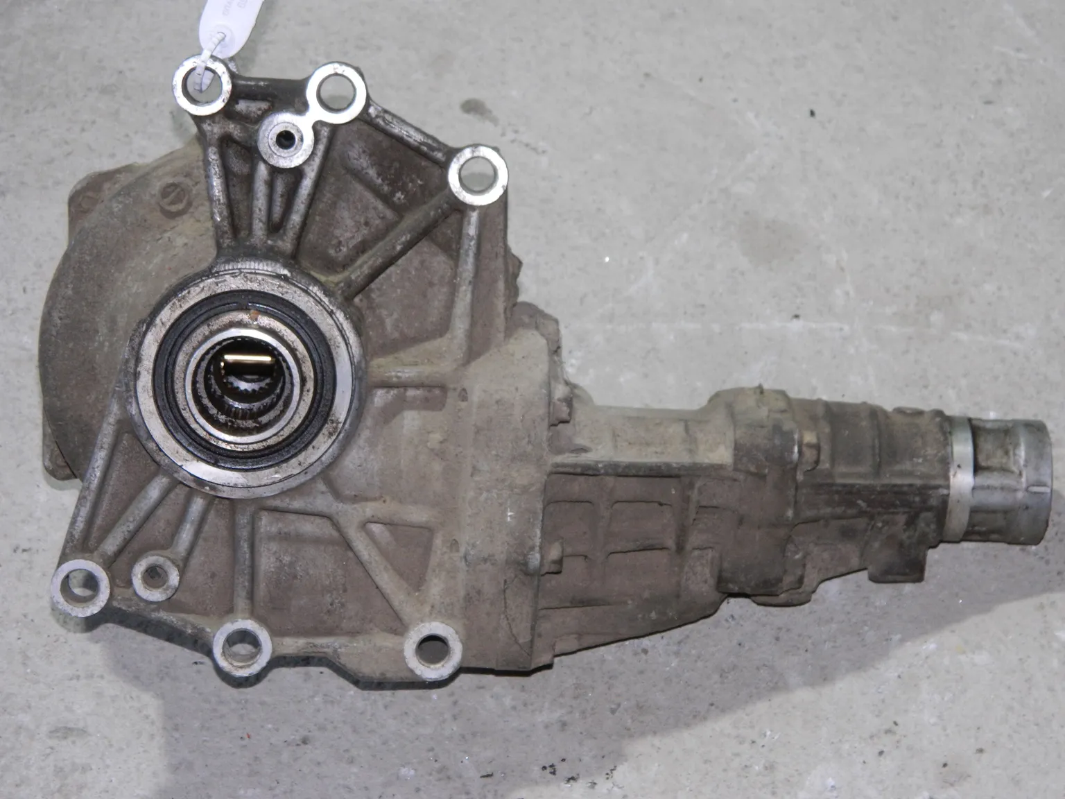 Раздаточная коробка MITSUBISHI OUTLANDER CU2W (Б/У) 69586491