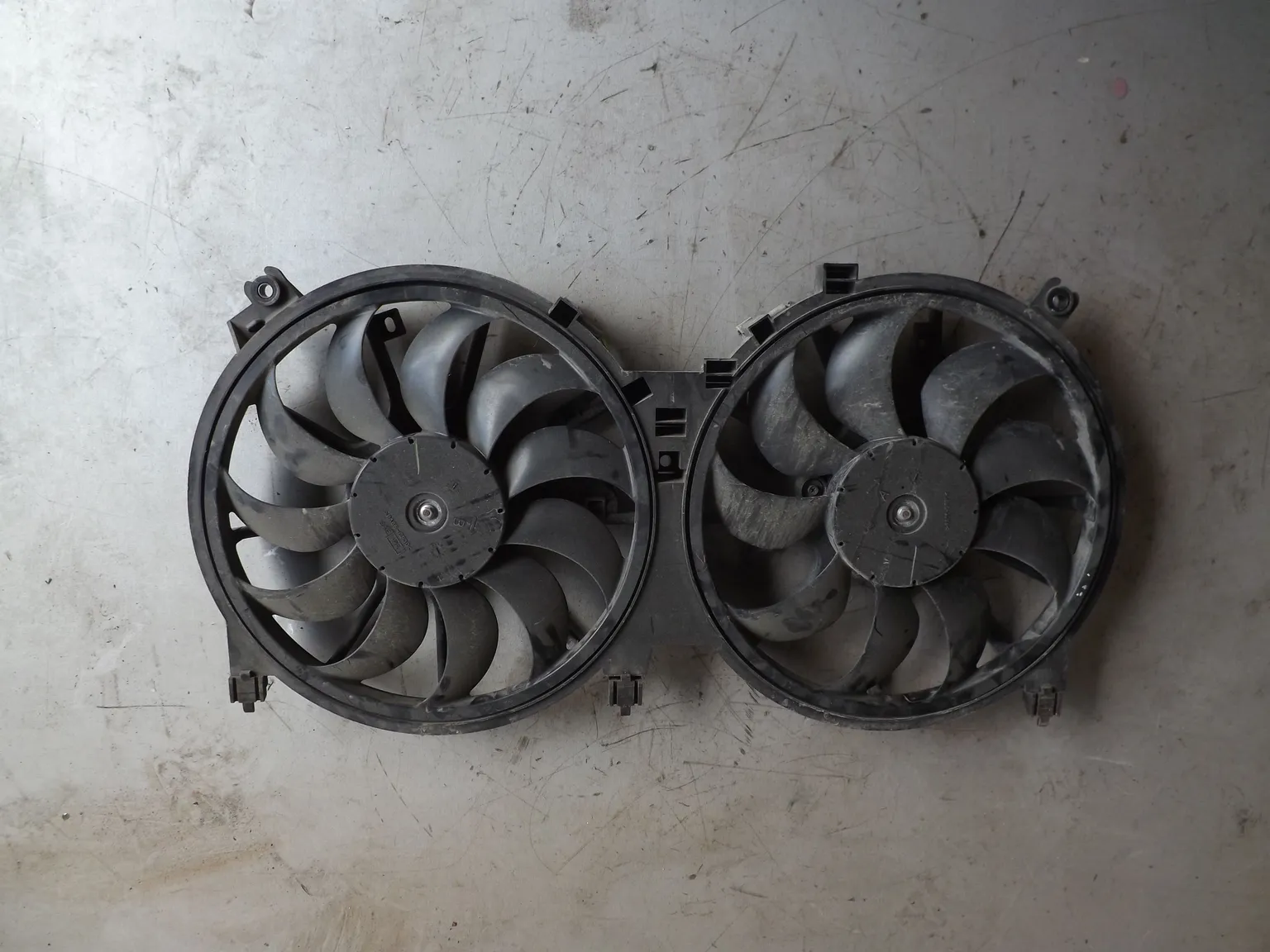 Диффузор радиатора NISSAN TEANA J32 (Контрактный) 2114800051