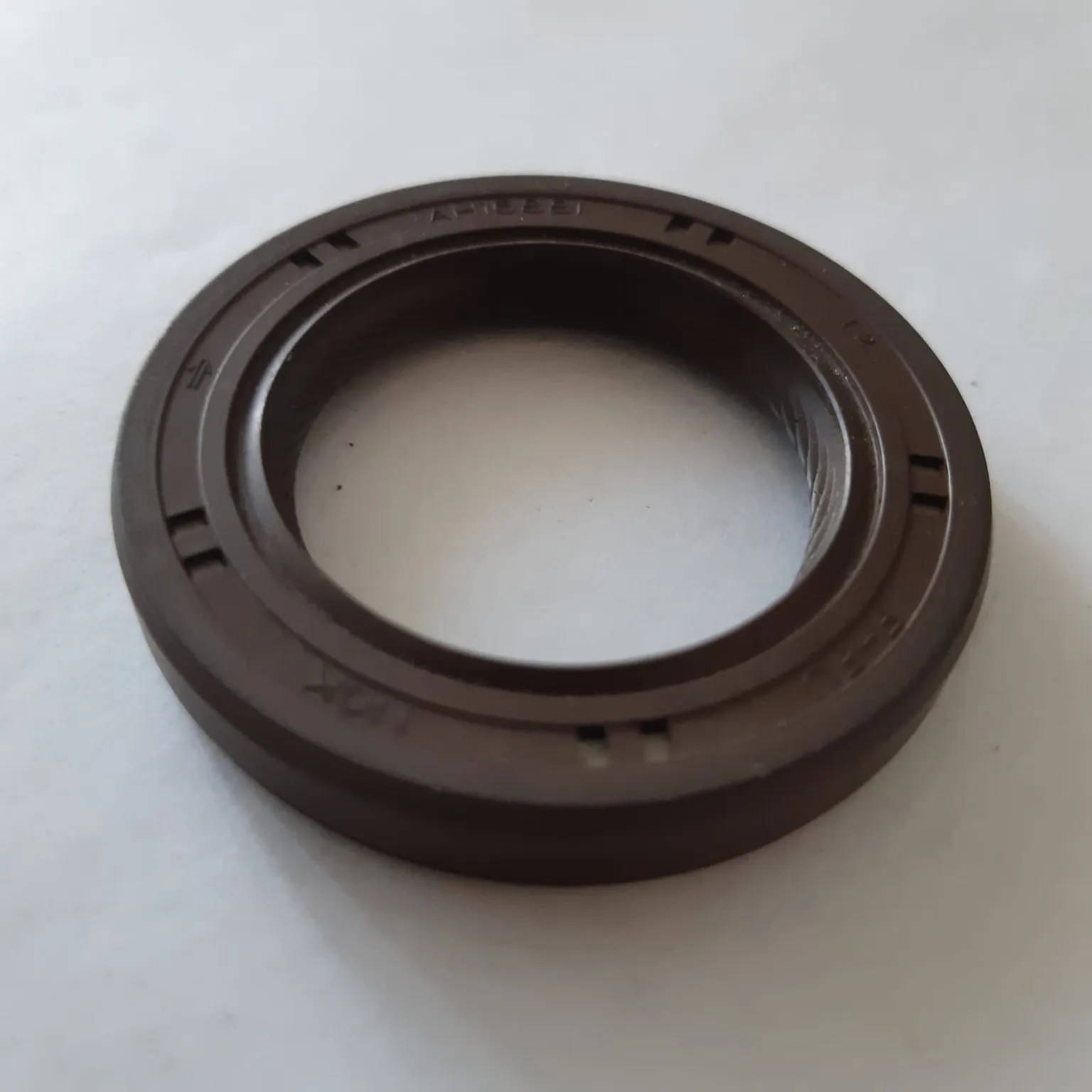 Сальник NOK AH1688I MITSUBISHI 30x46x7