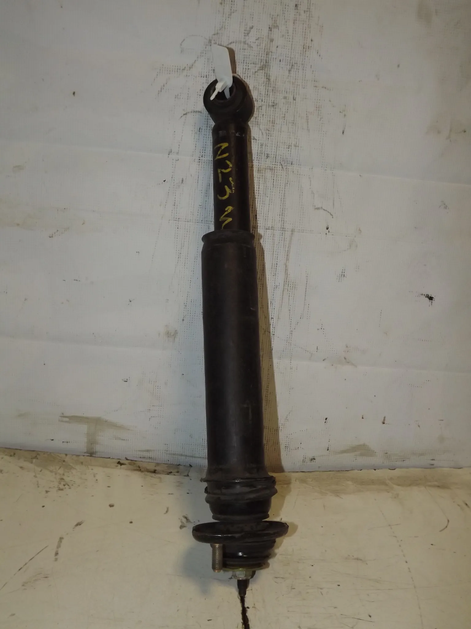 Амортизатор MITSUBISHI RVR N23W Зад (Контрактный)