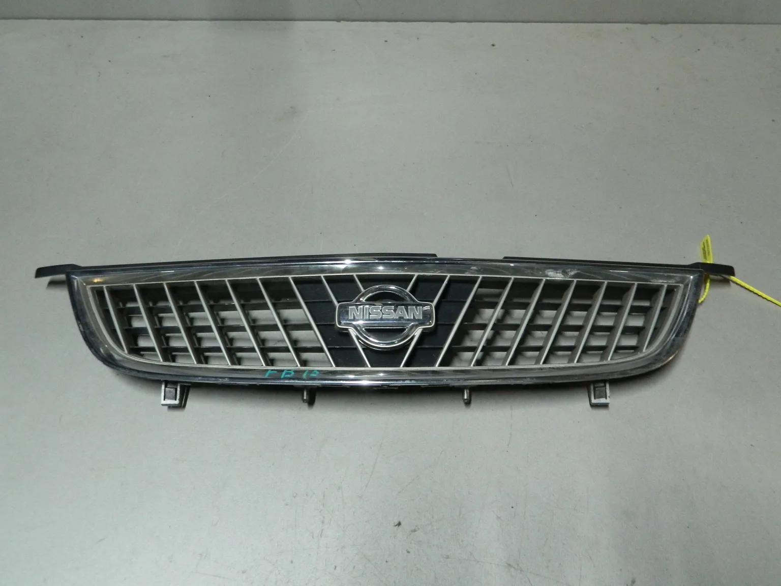 Решетка радиатора NISSAN SUNNY FB15 (Контрактный) 79773222