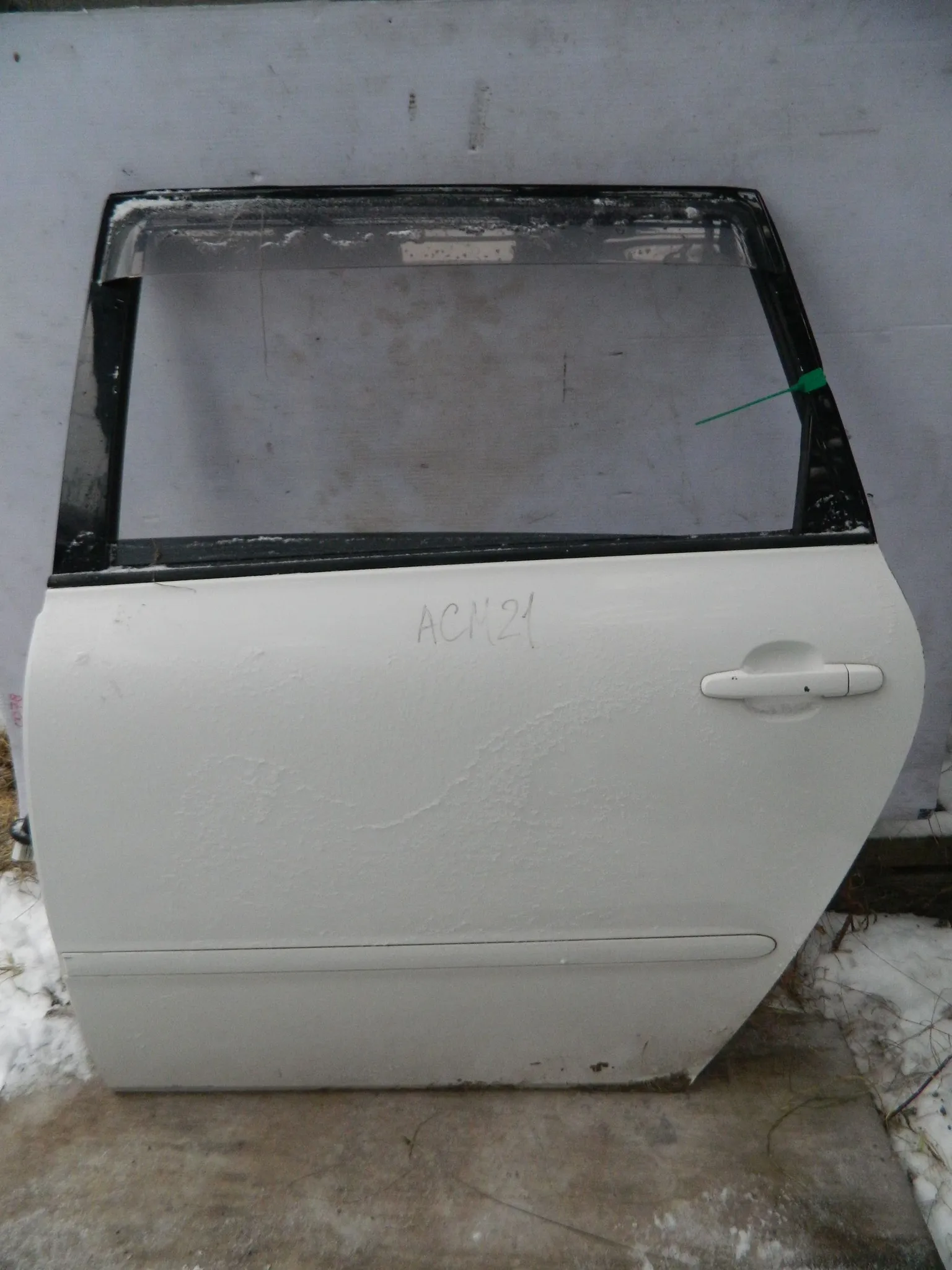 Дверь TOYOTA IPSUM ACM21 Зад Лев (Контрактный) 81540741 6700444060