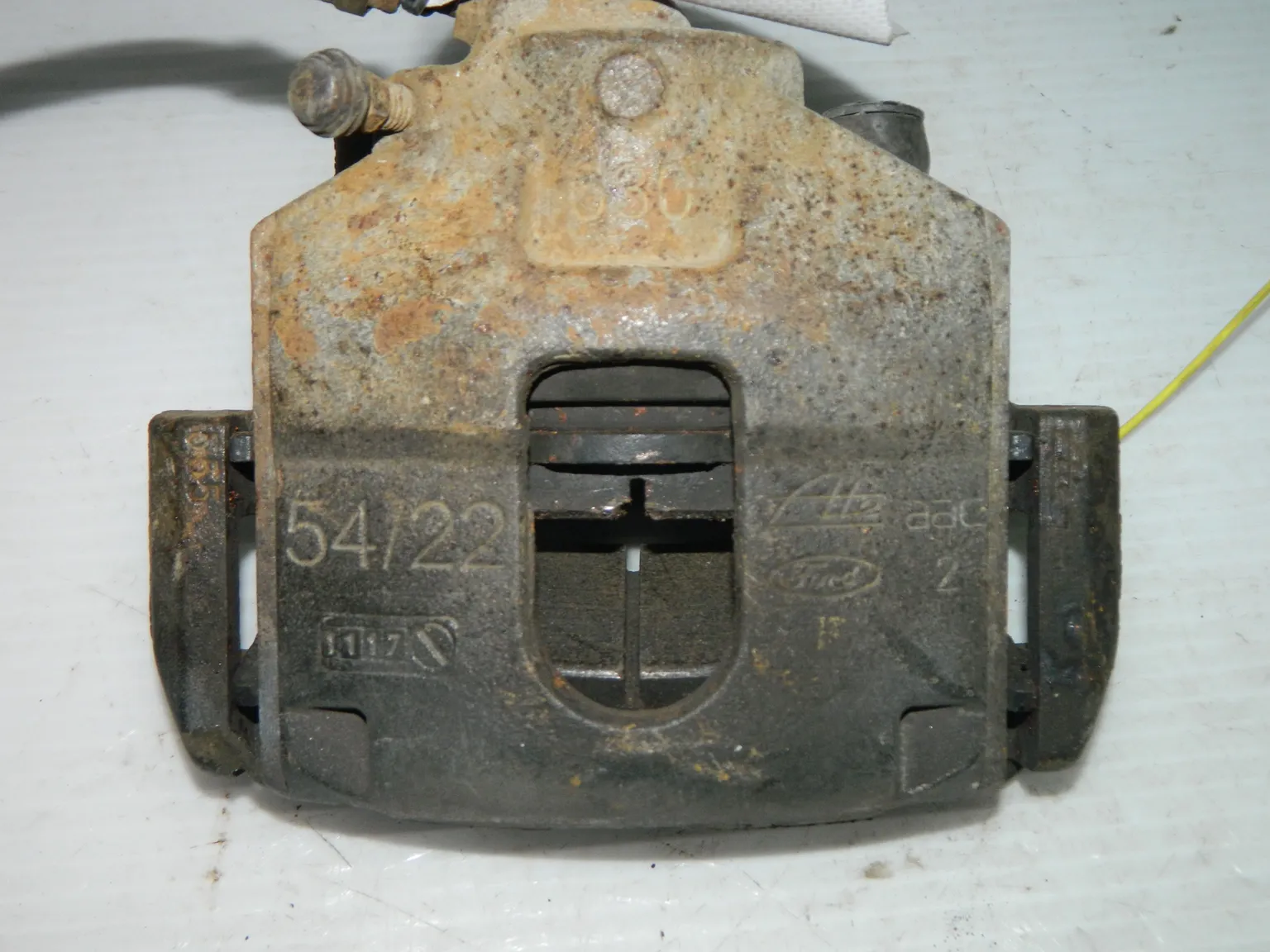 Суппорт FORD FUSION Перед Прав 40951240 Б/У