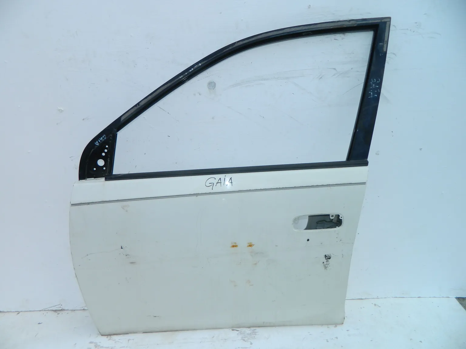 Дверь TOYOTA GAIA SXM10 Перед Лев (Контрактный) 46098016 6700244020