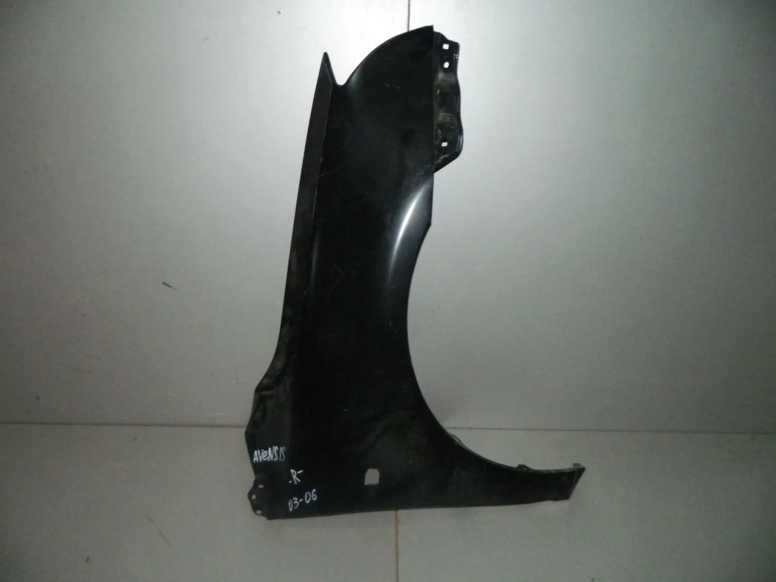 Крыло AP TY47001600R00 Прав. TOYOTA AVENSIS 2003