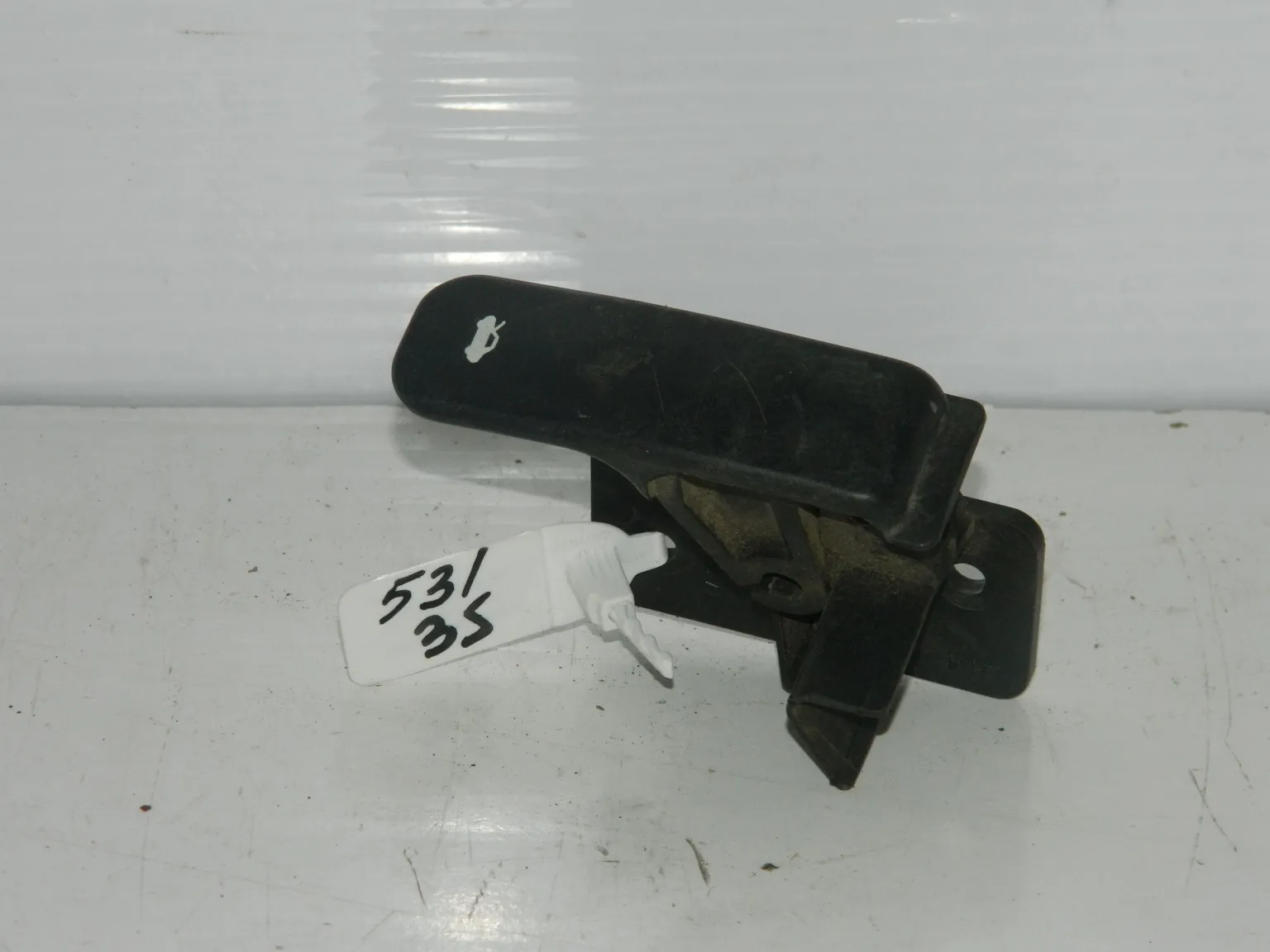 Ручка открывания капота FORD MONDEO BGP L1F (Б/У) 53135
