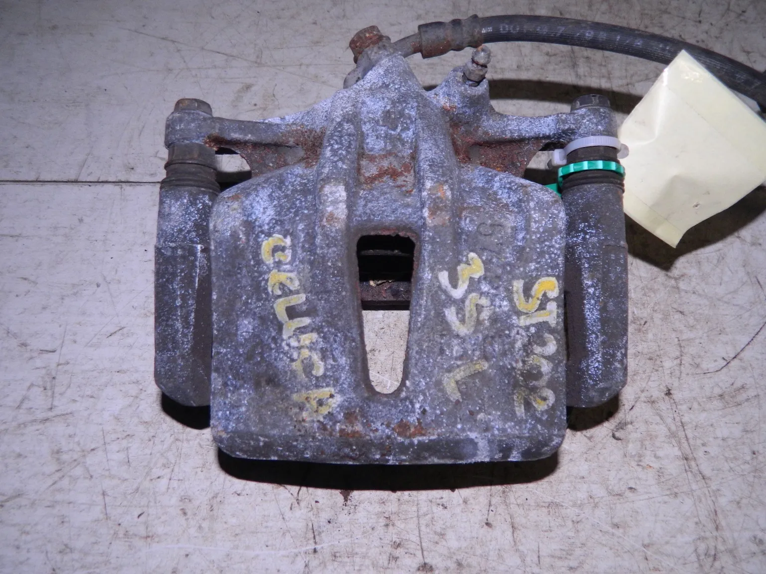 Суппорт TOYOTA CELICA ST202 Перед Лев (Контрактный) 81540257