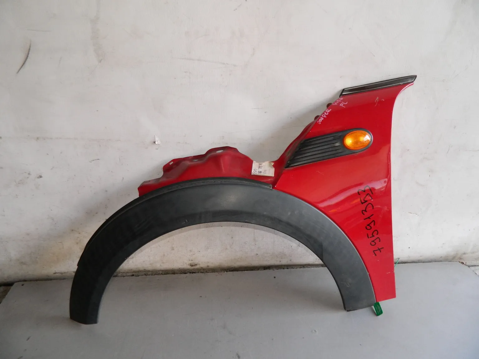 Крыло MINI COOPER R56 Перед Лев (Контрактный) 79591353