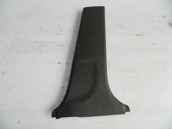 Обшивка средней стойки TOYOTA COROLLA 120 Прав Низ (Б/У)