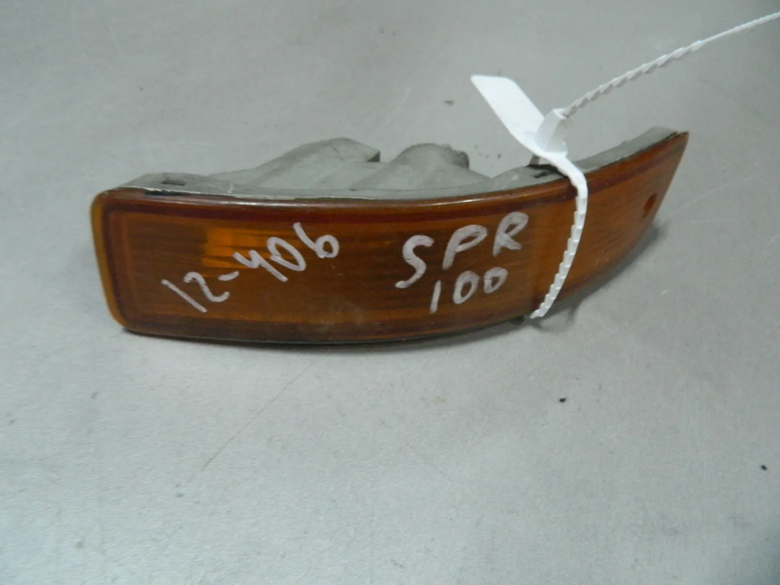 Габарит TOYOTA SPRINTER AE100 Перед Лев 12406 (Контрактный) 69586335