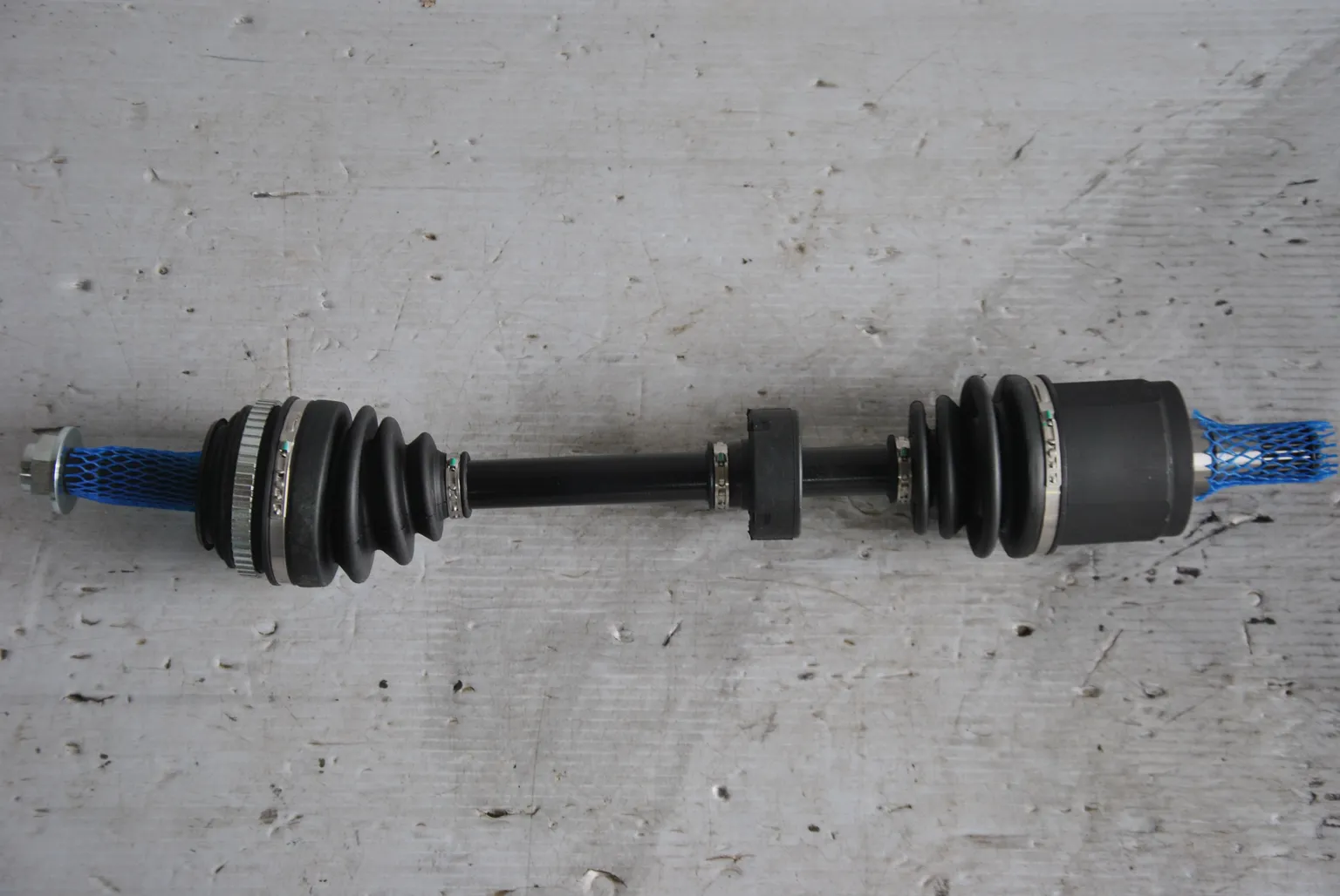 Привод SUMAHE 44010S10010 HONDA CR-V RD1 26T RH