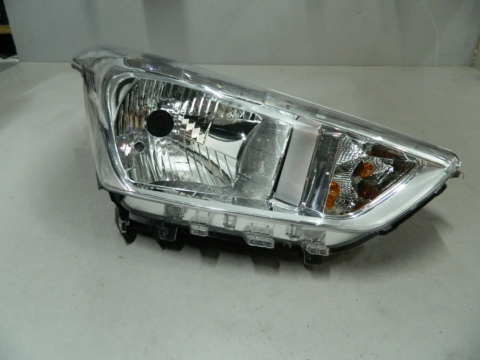 Фара JORDEN JH02CRT16001R HYUNDAI CRETA (галоген) RH 92102M0000