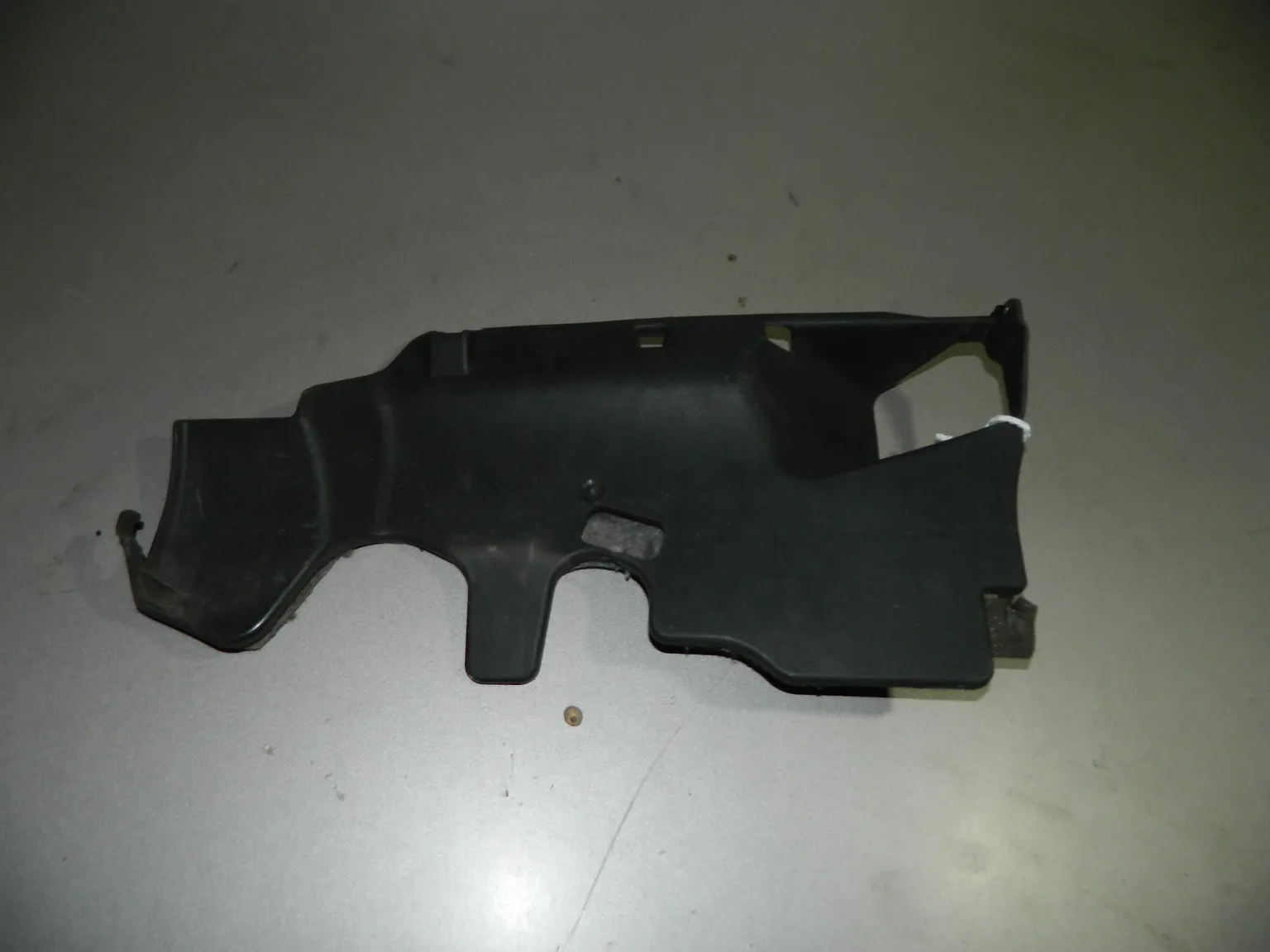 Накладка под торпедо TOYOTA COROLLA E120 Лев (Б/У) 45990929 5560602040