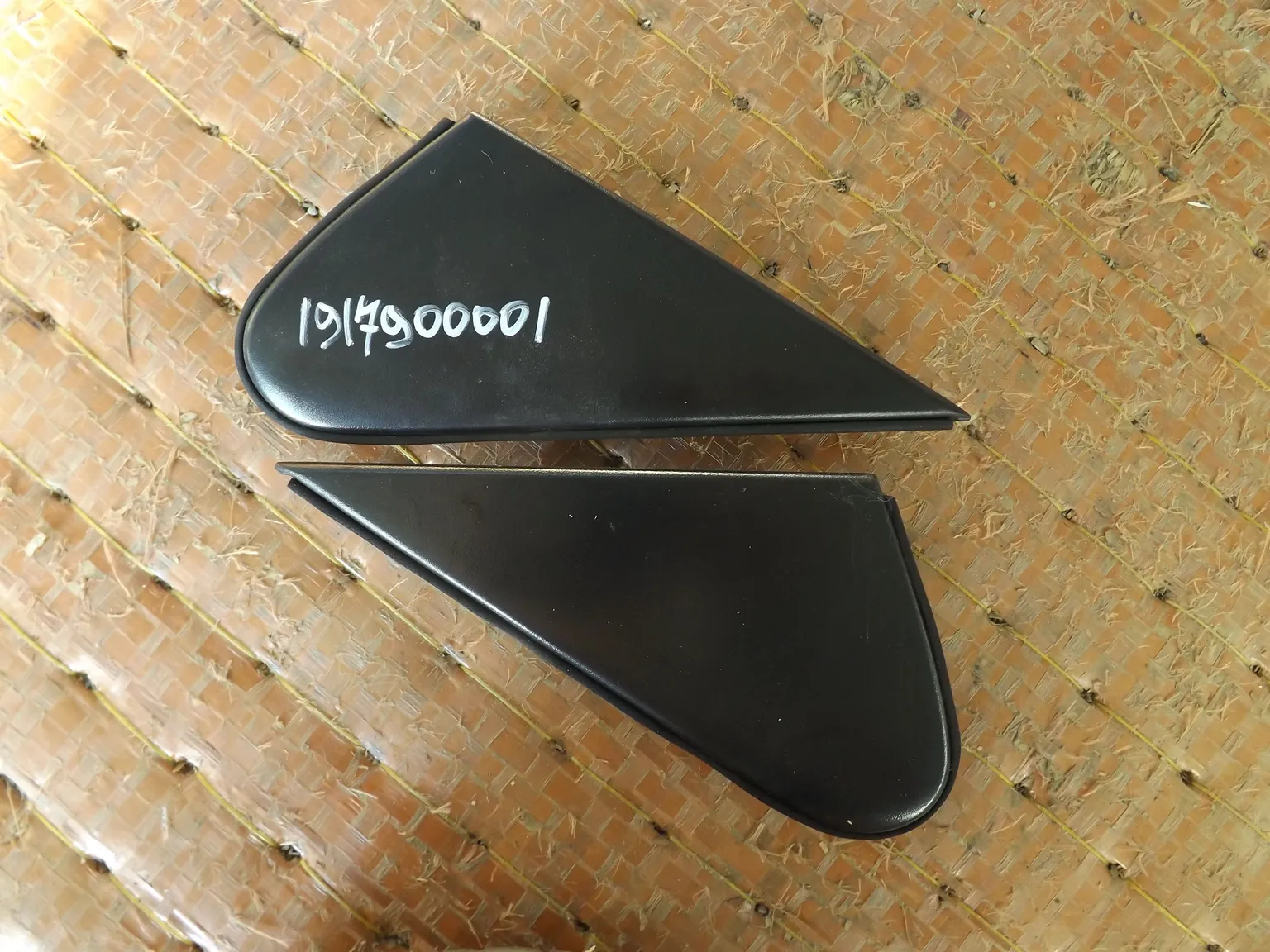 Уголок крыла TOYOTA RAV4 ACA36 Перед Пара (Контрактный) 1917900001