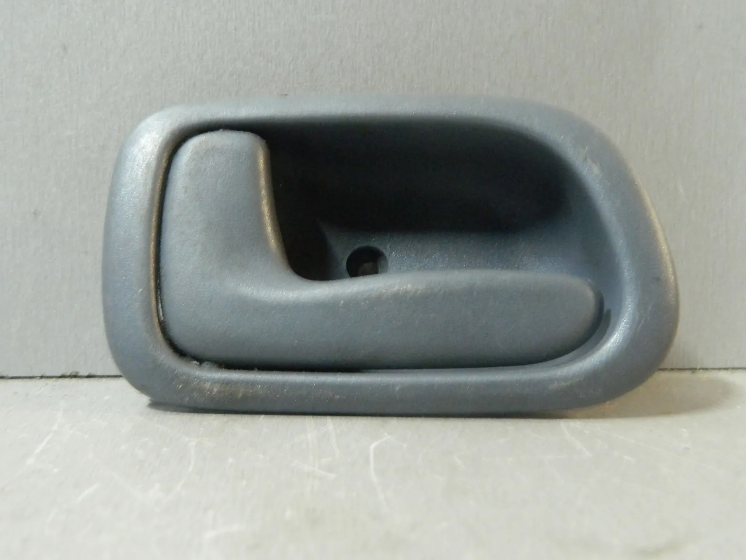 Ручка двери внутренняя TOYOTA SPRINTER AE110 Лев (Контрактный) 81528331