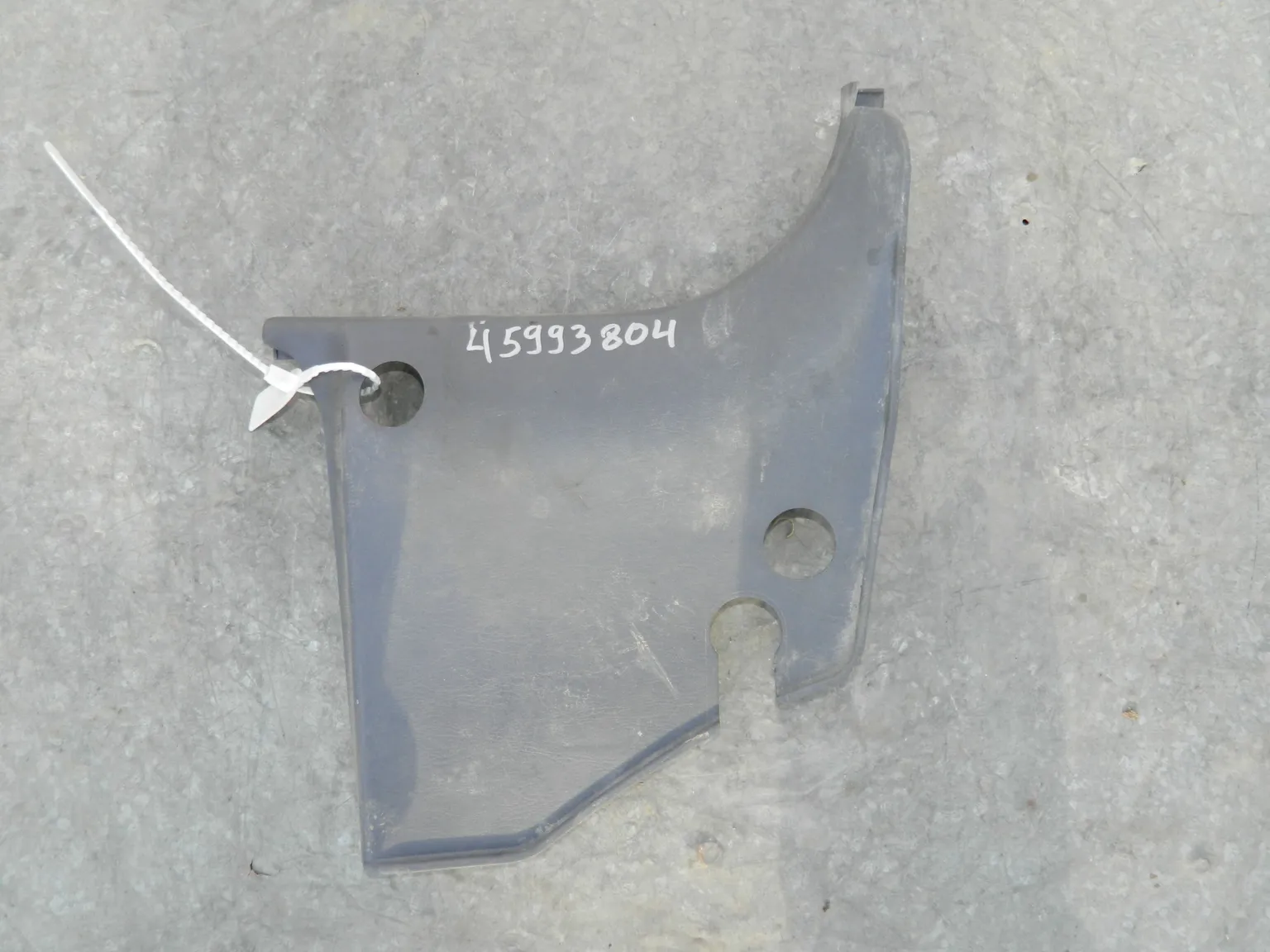 Накладка на порог TOYOTA LAND CRUISER PRADO J90 Перед. Прав (Б/У) 45993804 6210160080