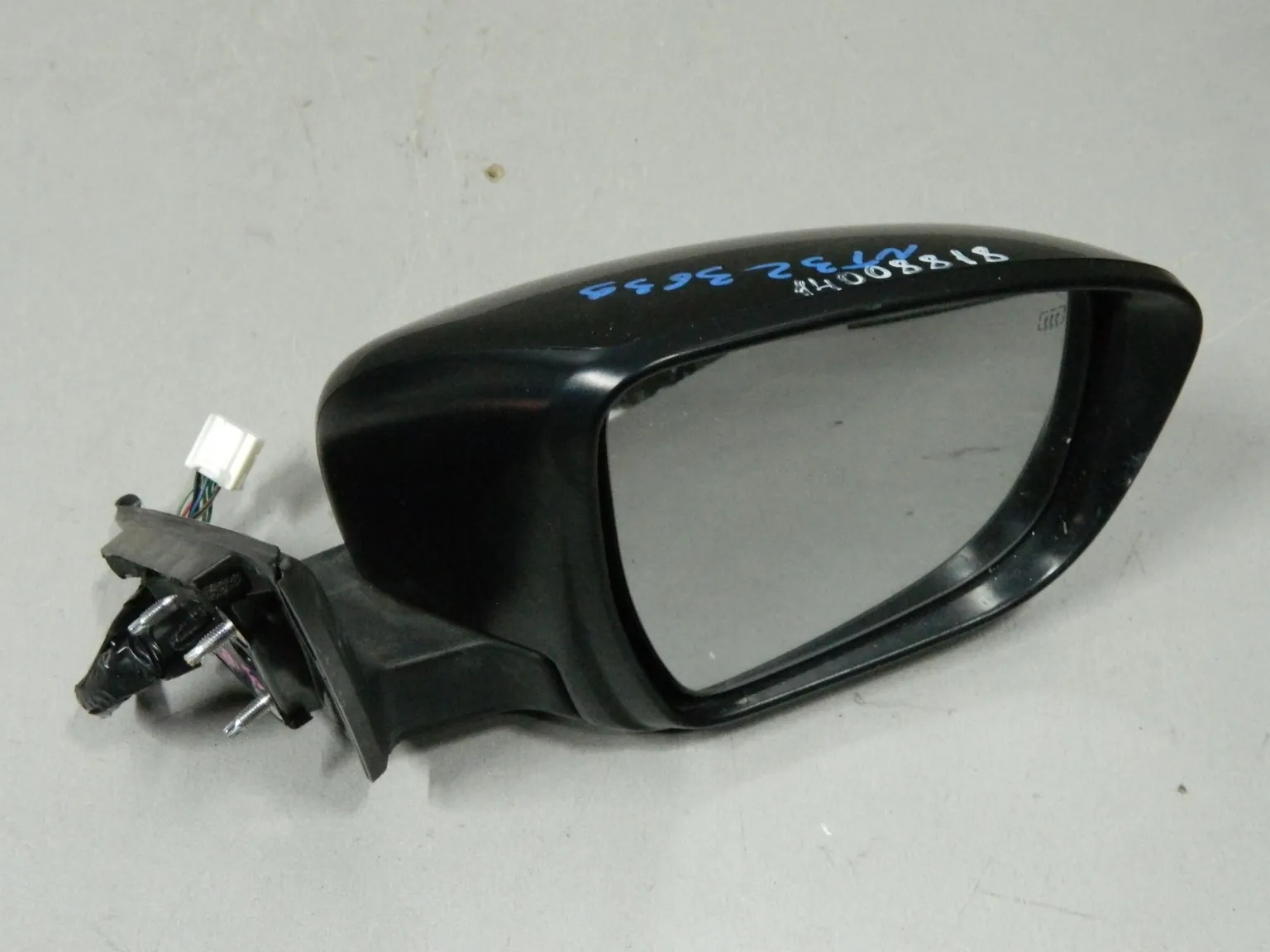 Зеркало NISSAN X-TRAIL T32 Перед Прав (Контрактный) 14008818