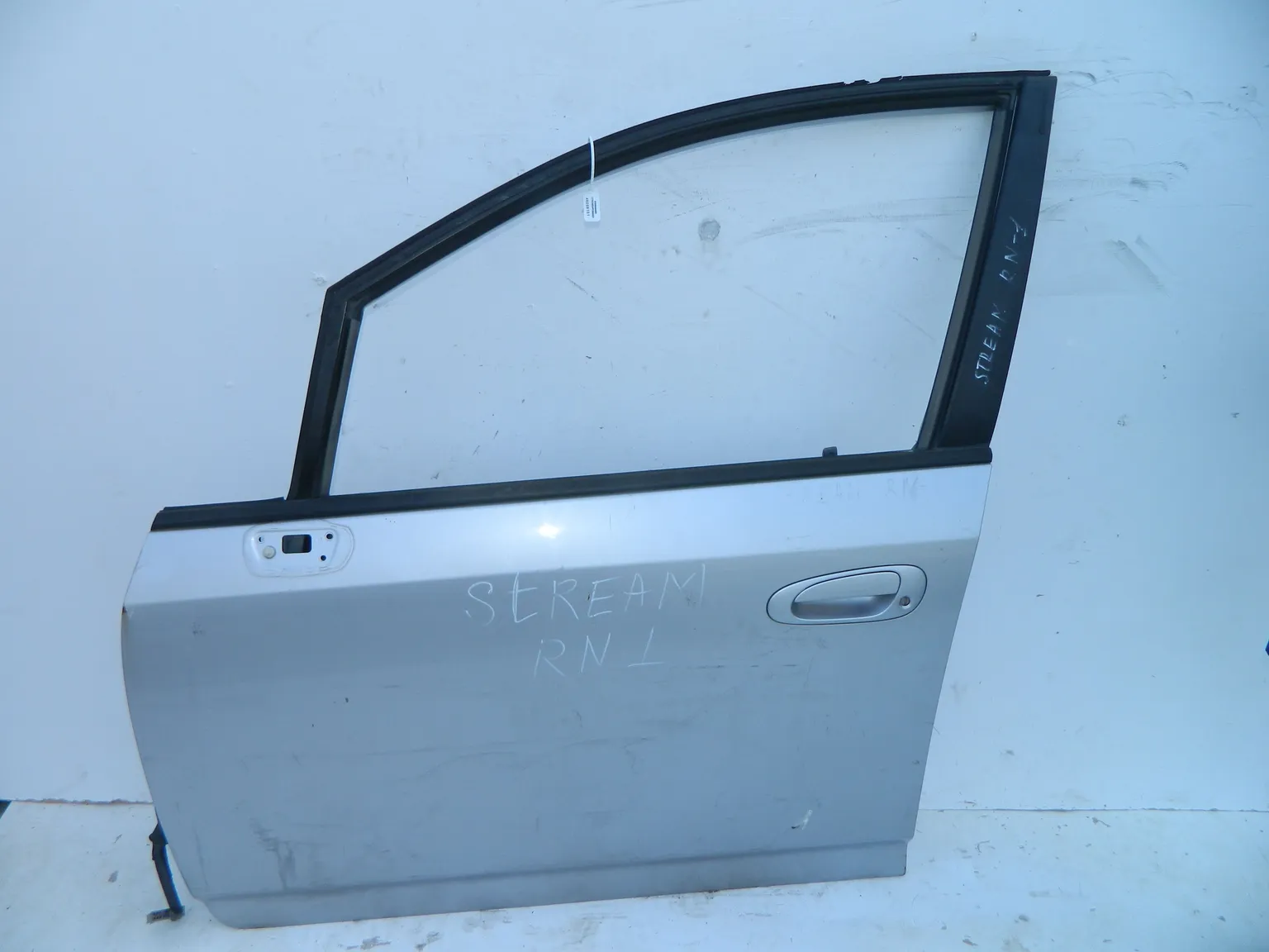 Дверь HONDA STREAM RN1 Перед Лев (Контрактный) 46098101 67050S7A010ZZ