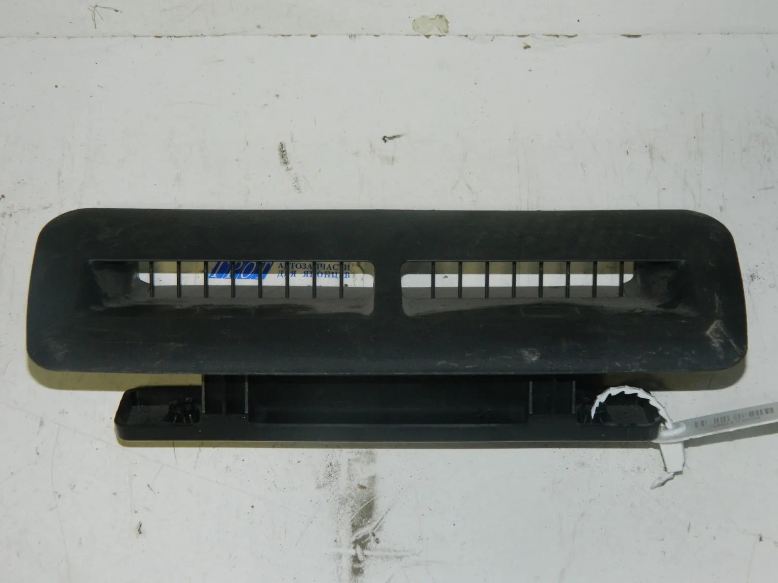 Решетка вентиляционная HYUNDAI EQUUS VI G6DA 2013-2015 Прав (Б/У) 35017809