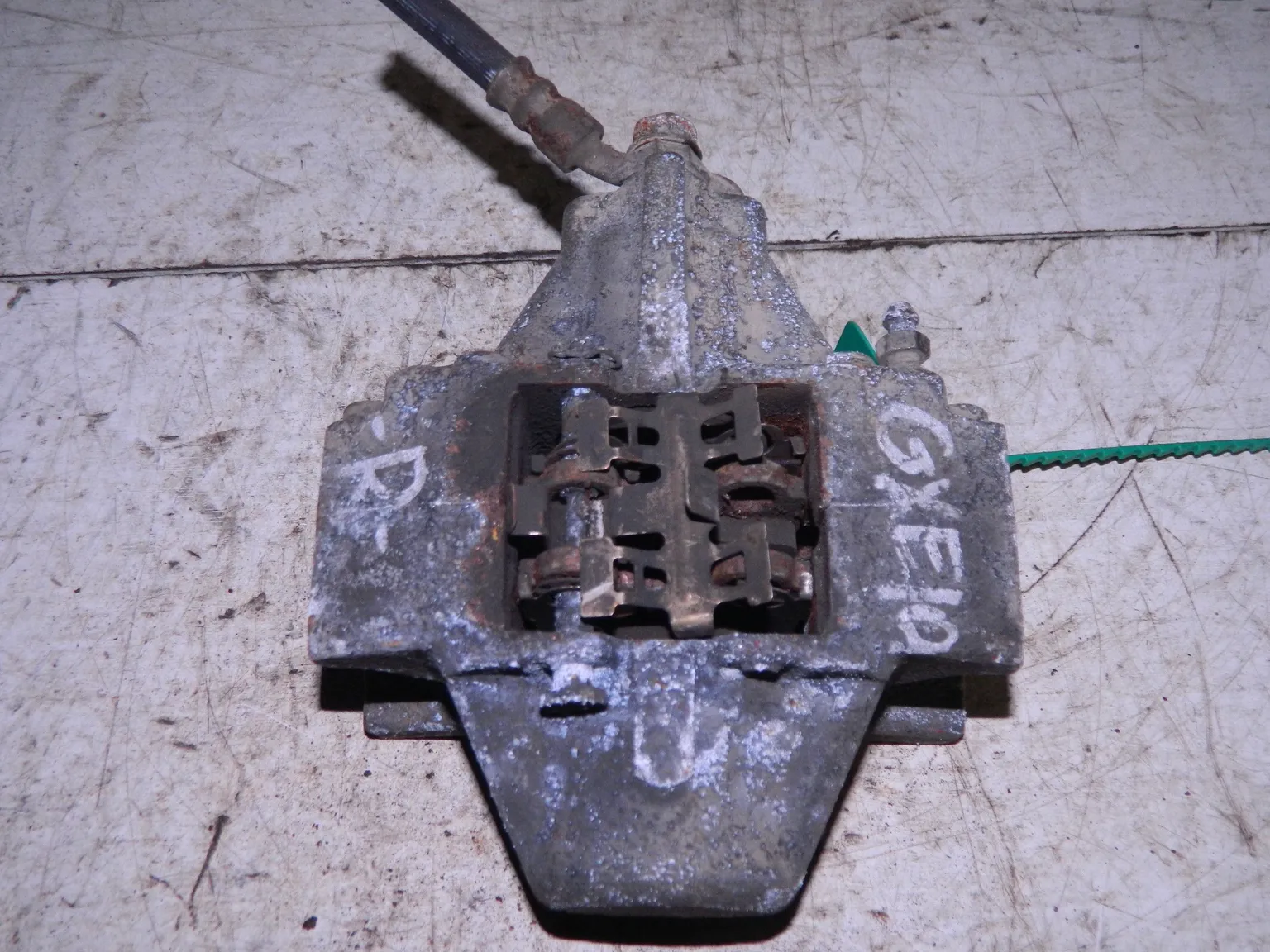 Суппорт TOYOTA MARK II GXE10 Зад Прав (Контрактный) 79590472