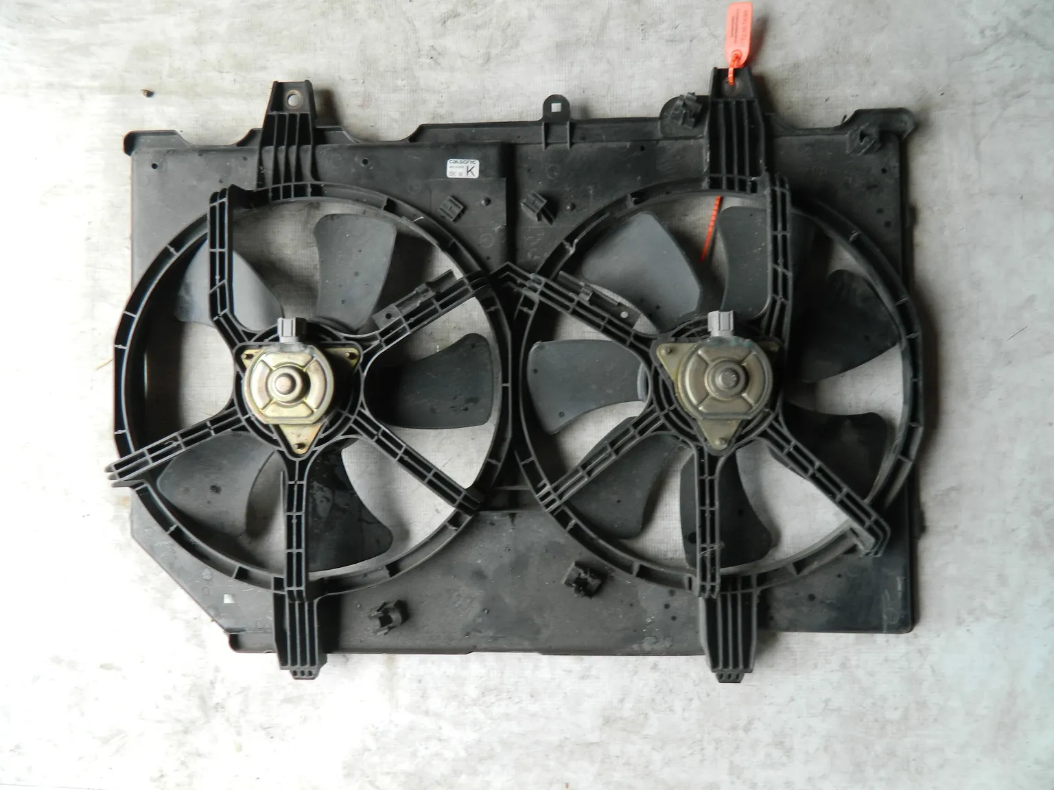 Диффузор радиатора NISSAN SERENA C24 (Контрактный) 72367898