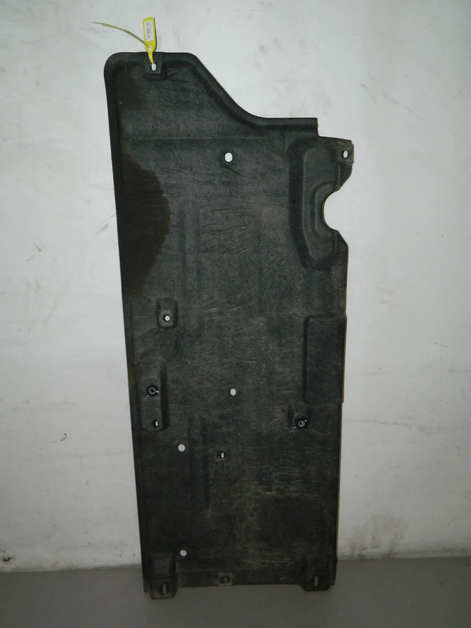 Защита антигравийная HYUNDAI EQUUS VI Задн Лев (Б/У) 40940155