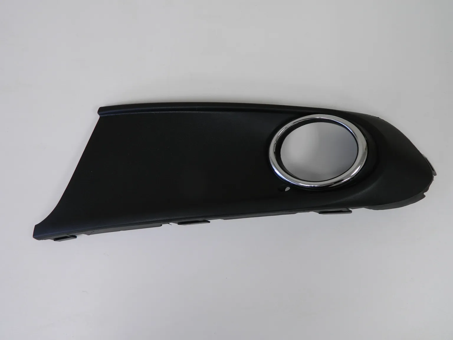 Накладка ПТФ JORDEN JH02POL11004AL VOLKSWAGEN POLO 10- (под круглую ПТФ) LH 6RU853665C