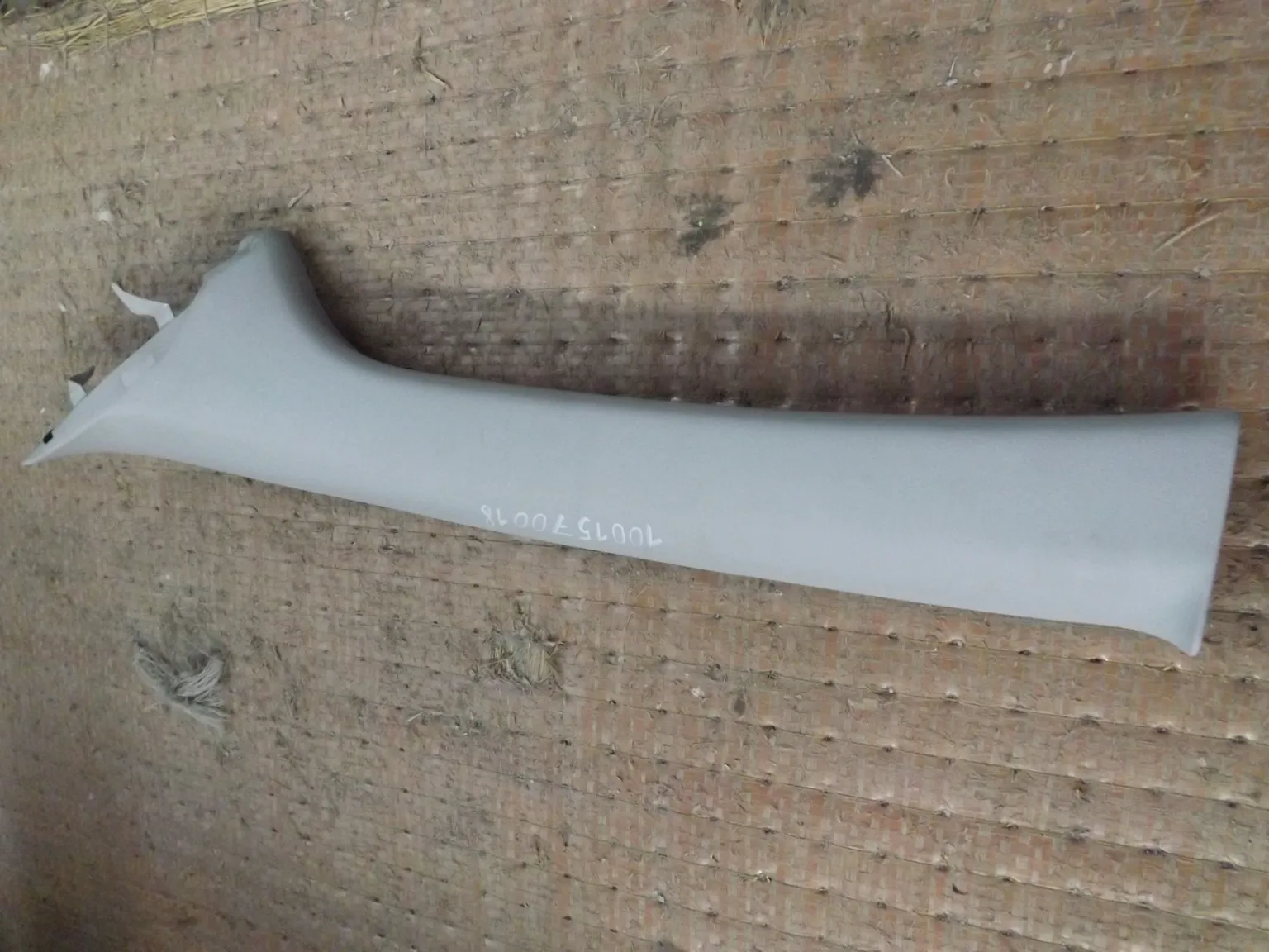 Обшивка стойки MAZDA DEMIO DY3W Перед Лев (Контрактный) 1001570018