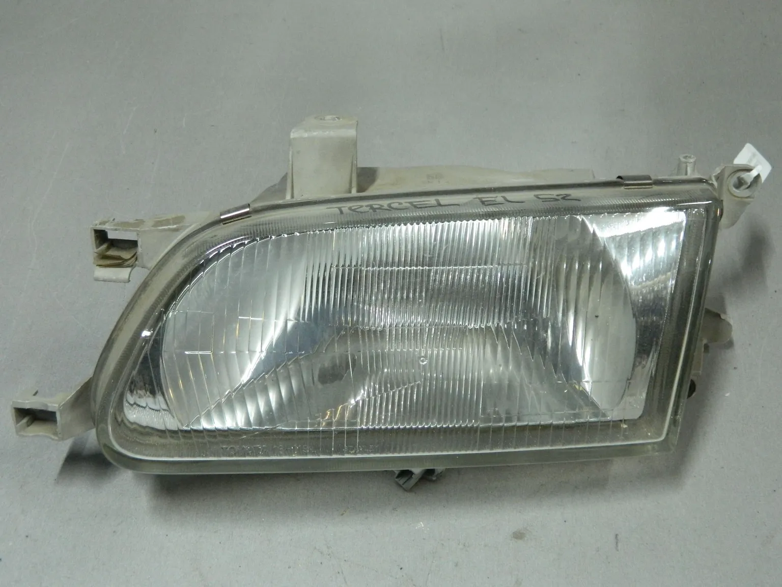 Фара TOYOTA TERCEL EL53 Перед Лев 16119 (Контрактный) 68000717