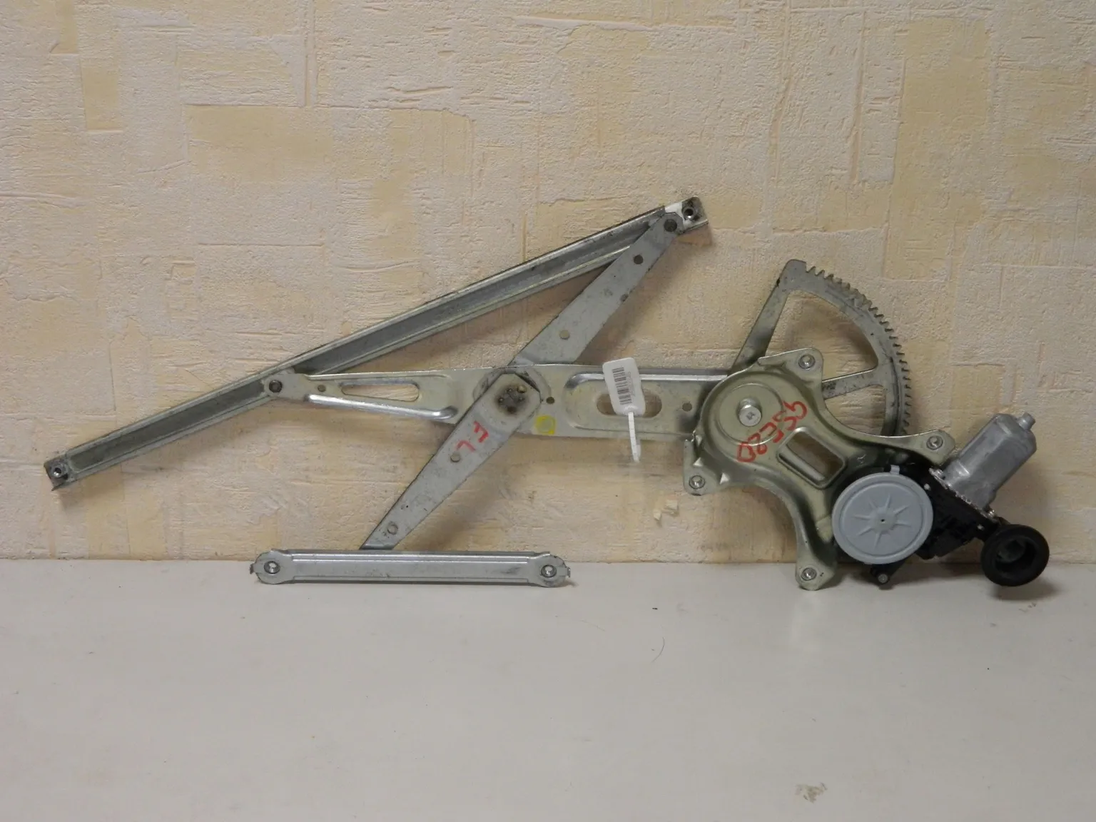 Стеклоподъемник LEXUS IS250 GSE20 Перед Лев (Контрактный)