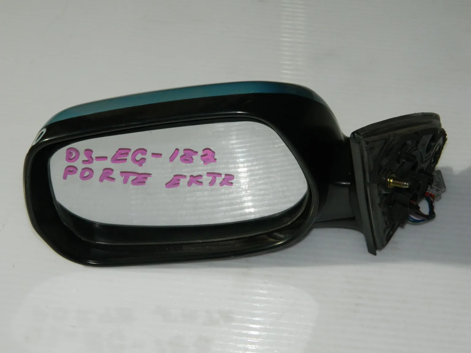 Зеркало TOYOTA PORTE NNP10 Перед Лев (Контрактный)